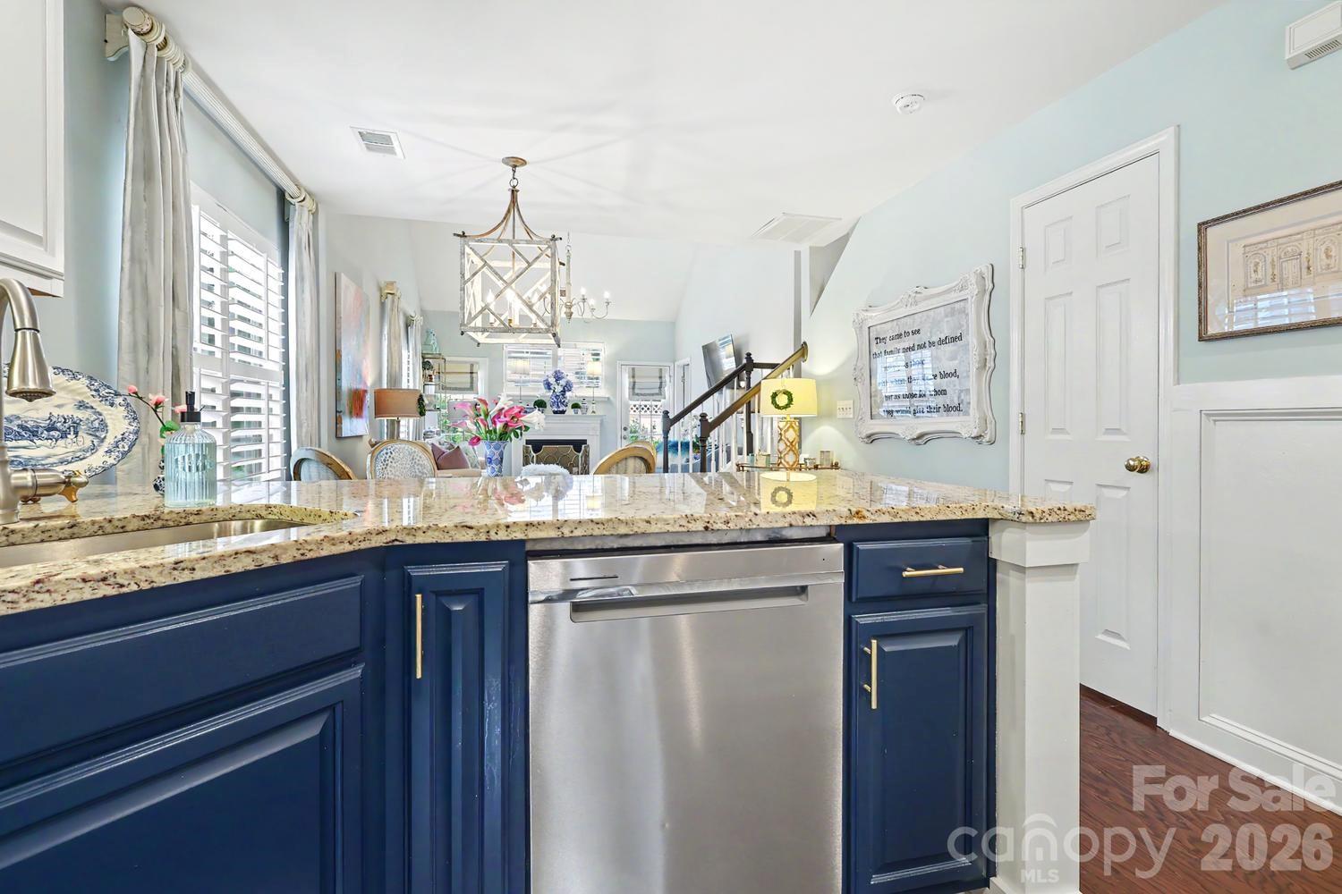 11184 Saintsbury Place — Charlotte