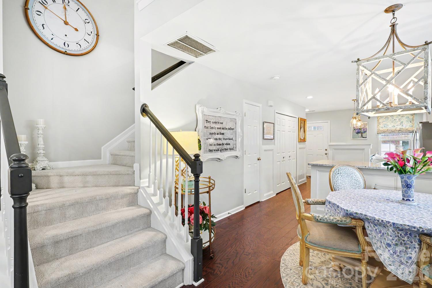 11184 Saintsbury Place — Charlotte