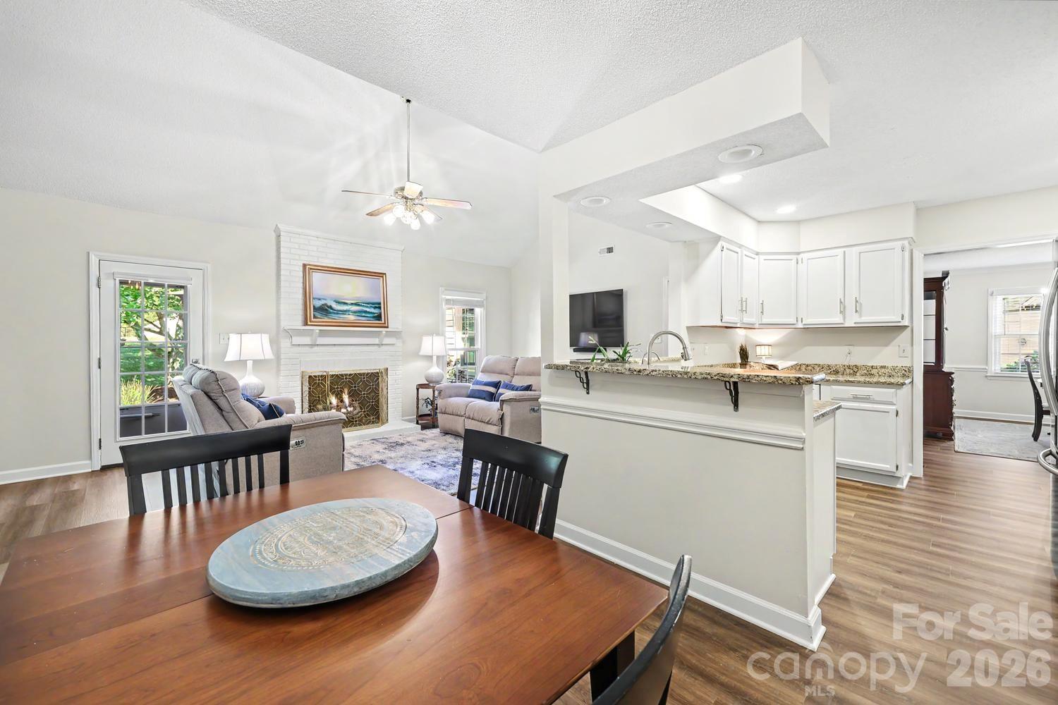 5000 Whitwell Court — Charlotte