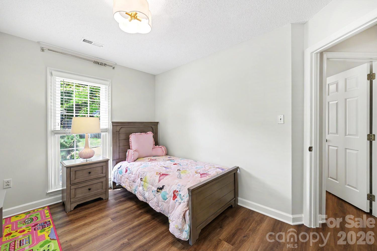 5000 Whitwell Court — Charlotte