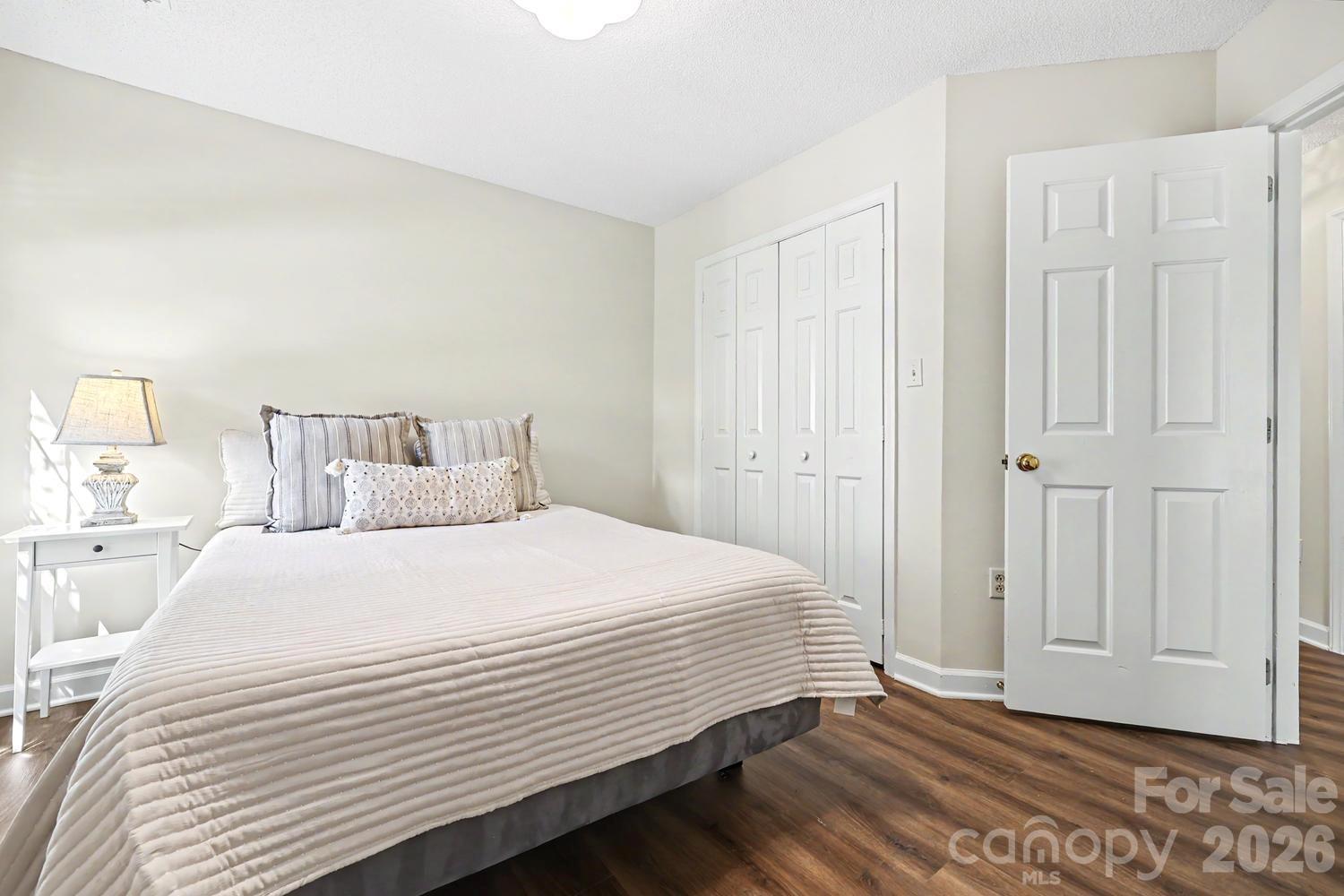 5000 Whitwell Court — Charlotte
