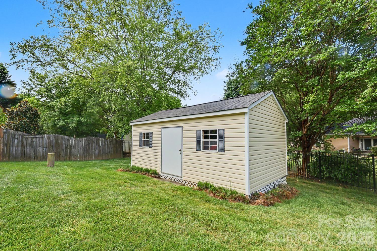 5000 Whitwell Court — Charlotte