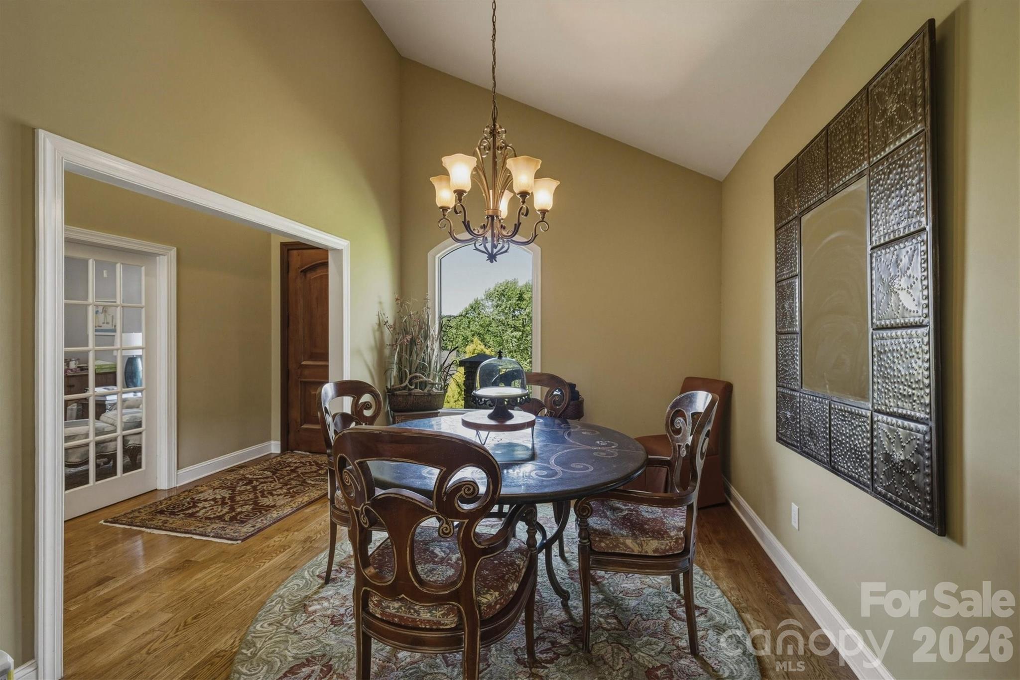 405 Golfview Court — Lenoir