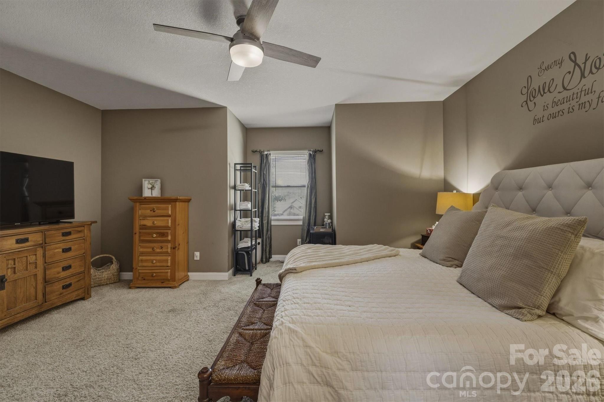 405 Golfview Court — Lenoir