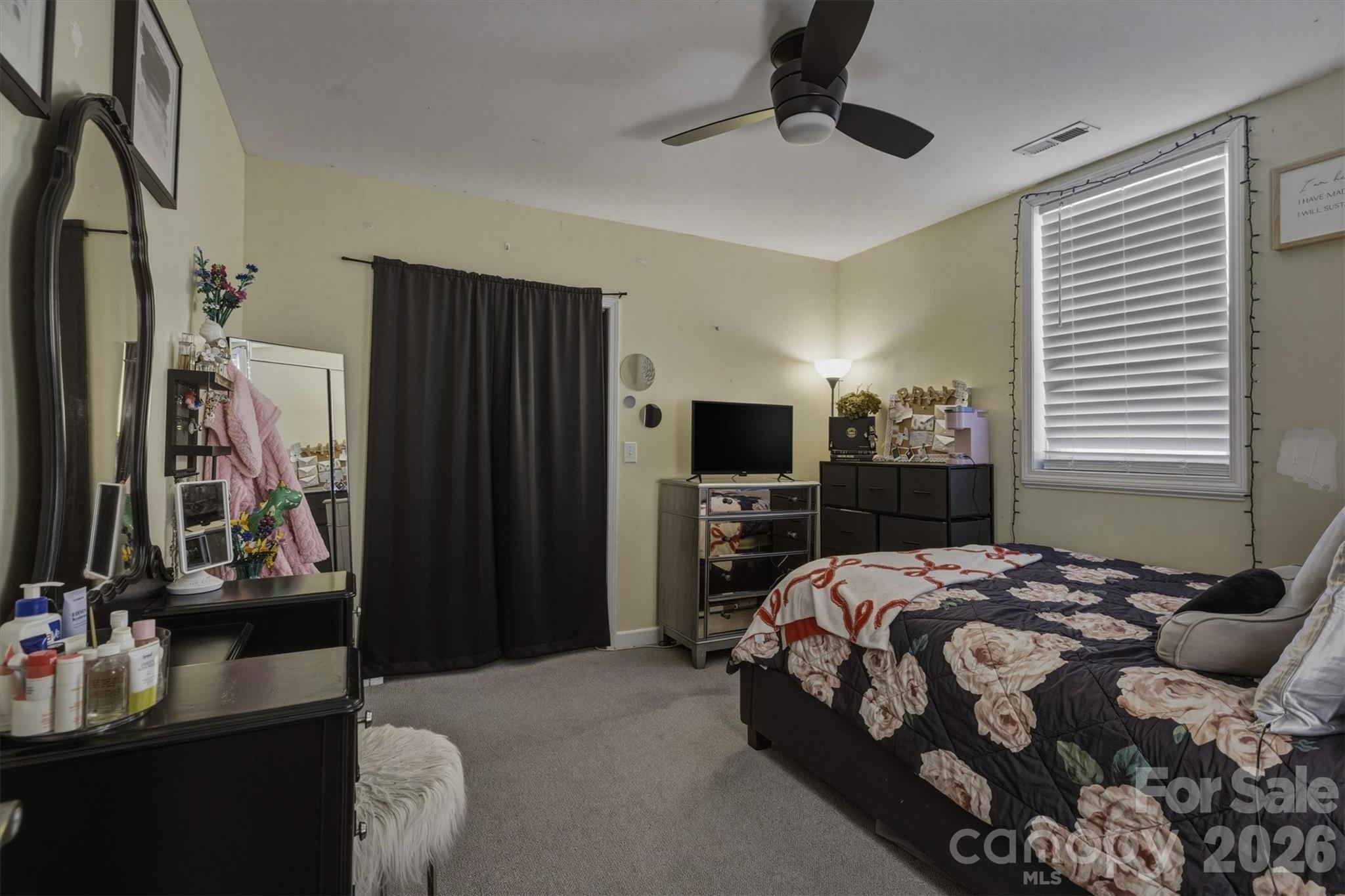 405 Golfview Court — Lenoir