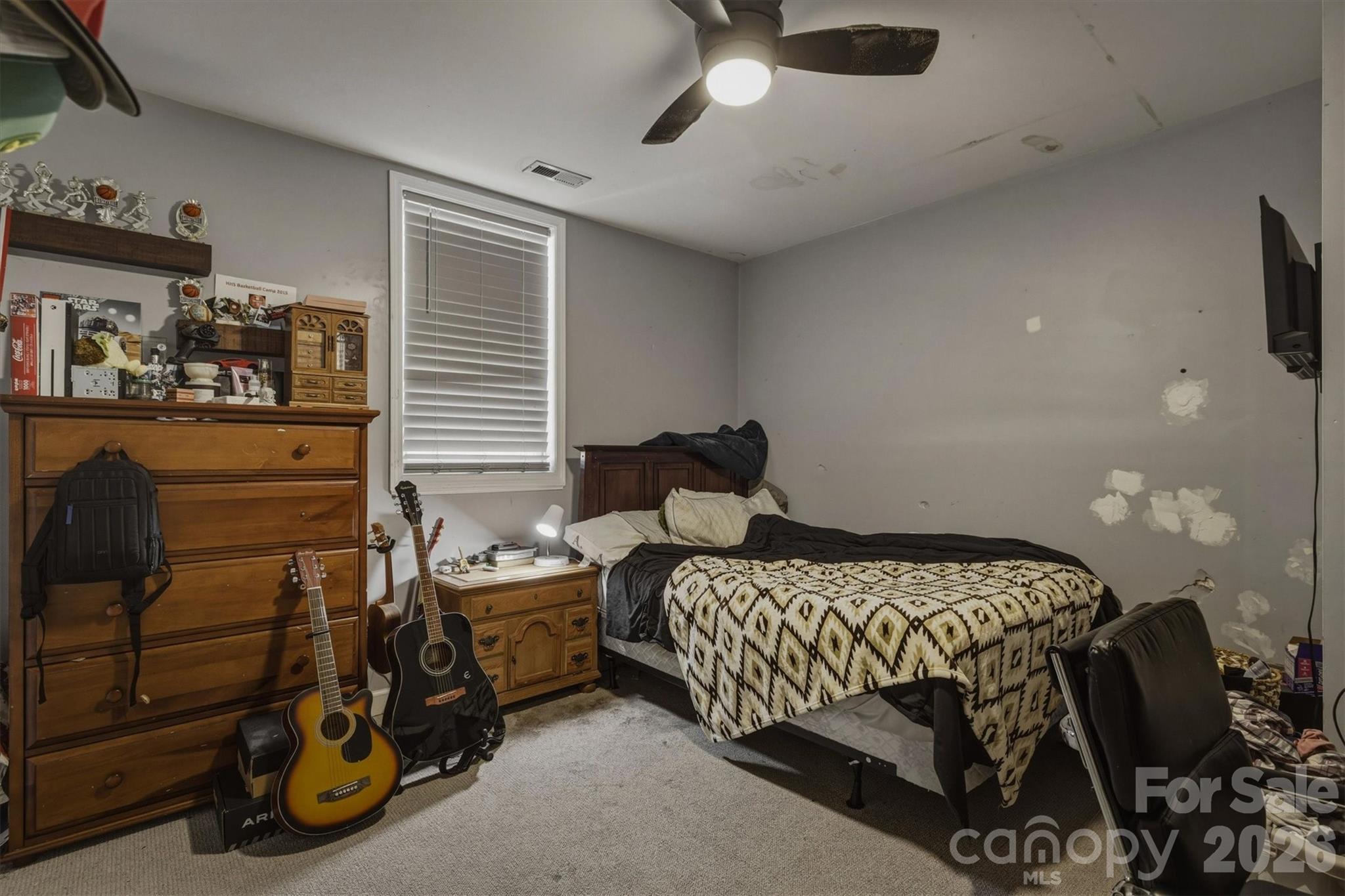 405 Golfview Court — Lenoir