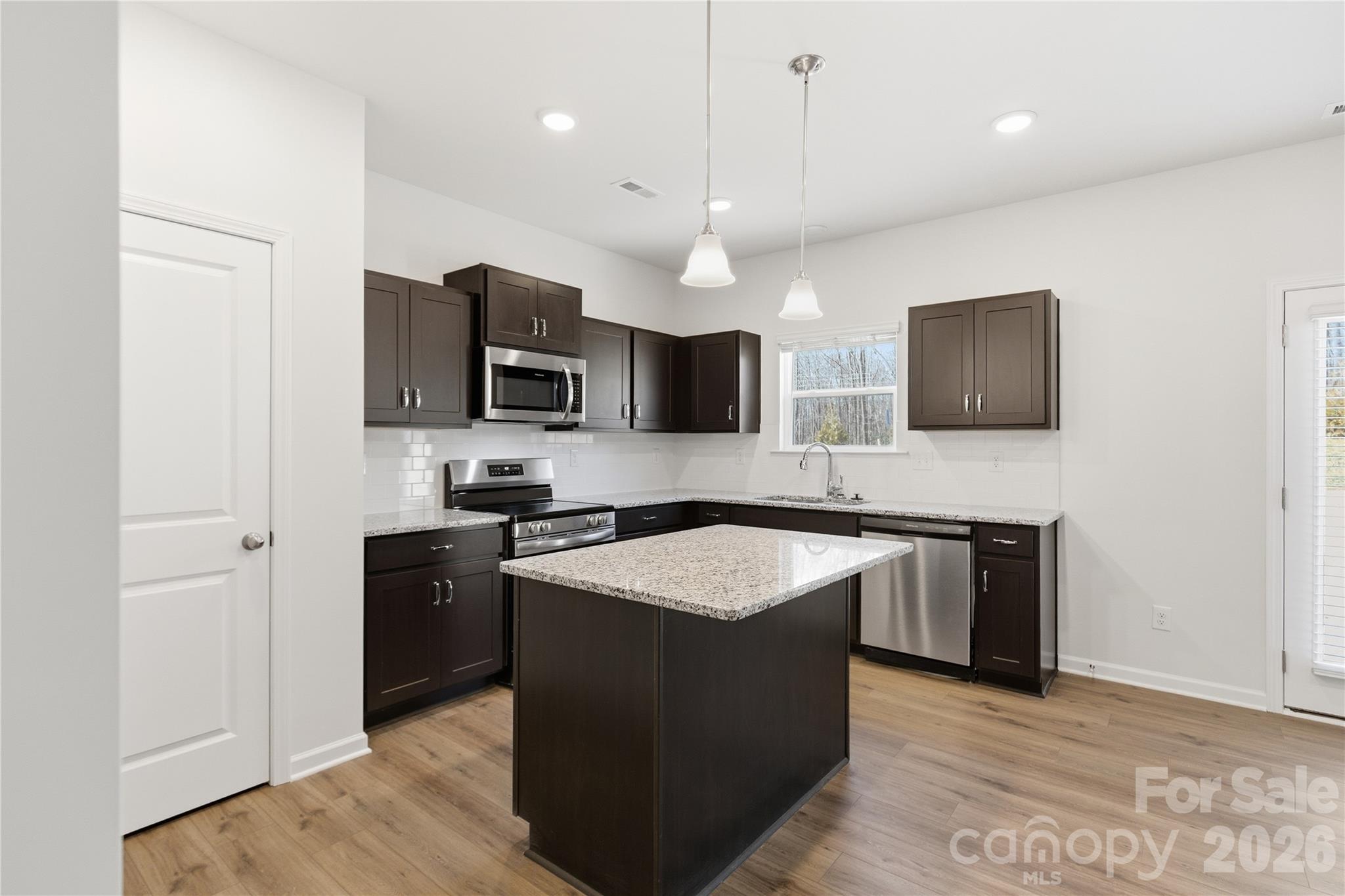 5687 Hagler Loop — Catawba