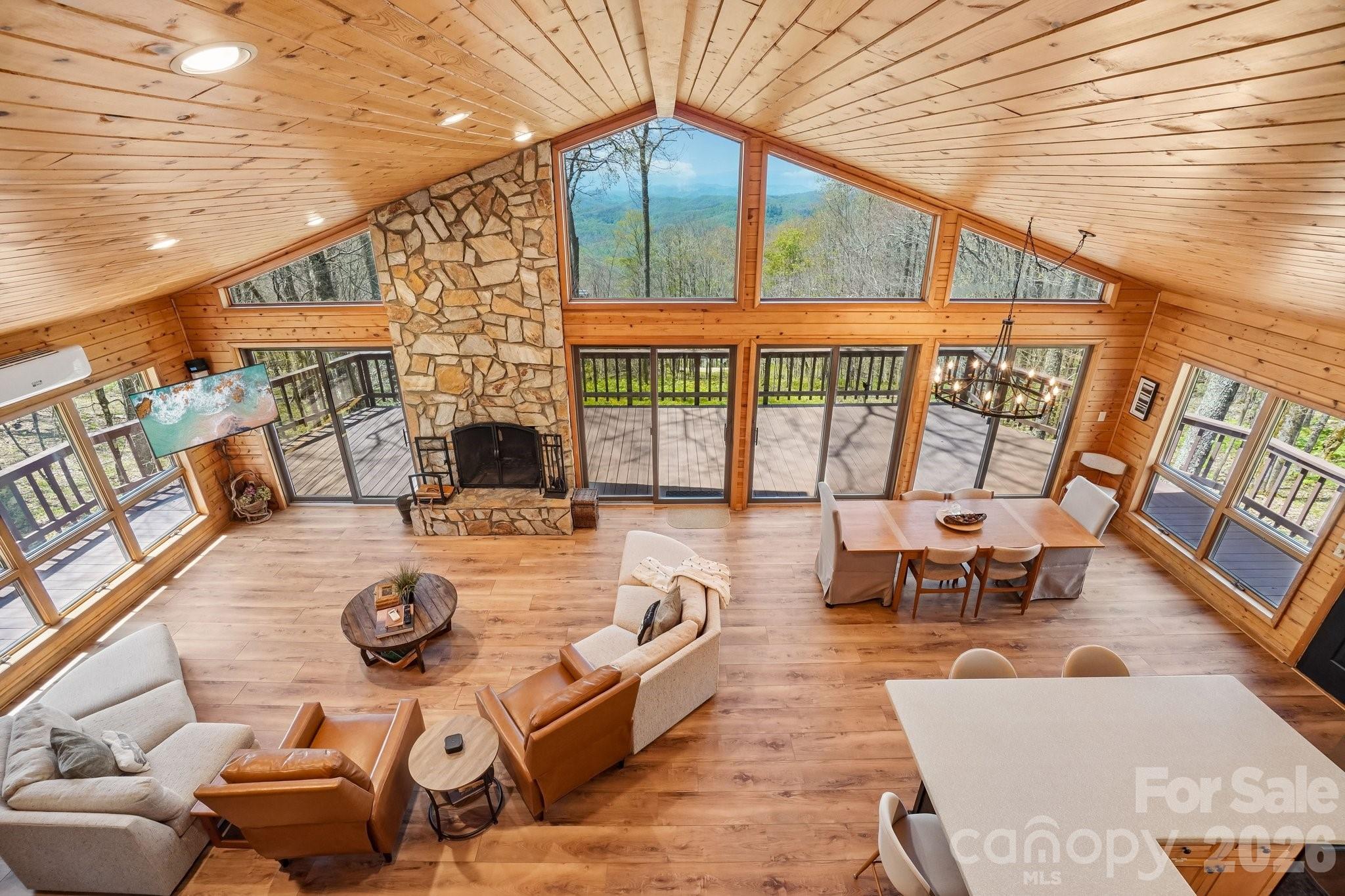 34 Wolfs Head Court — Mars Hill