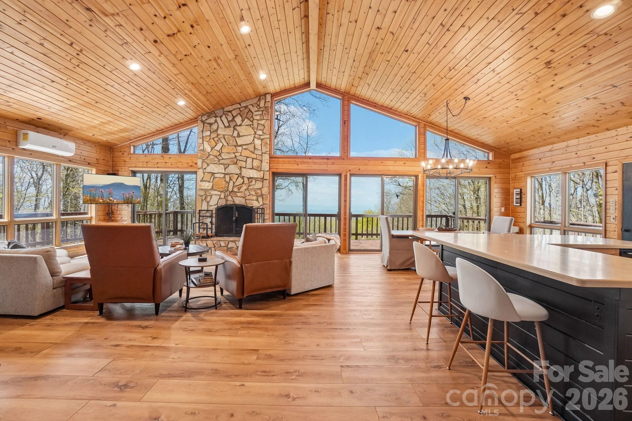 34 Wolfs Head Court — Mars Hill