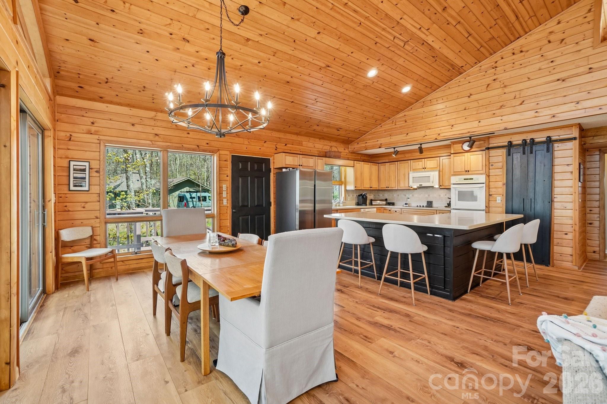 34 Wolfs Head Court — Mars Hill