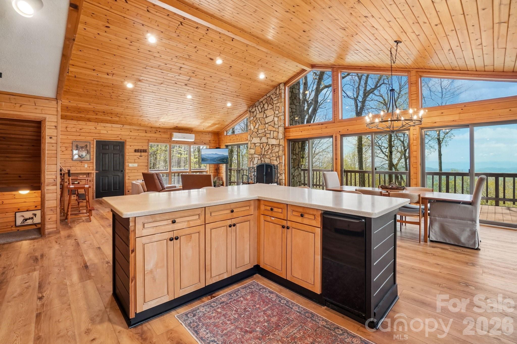 34 Wolfs Head Court — Mars Hill