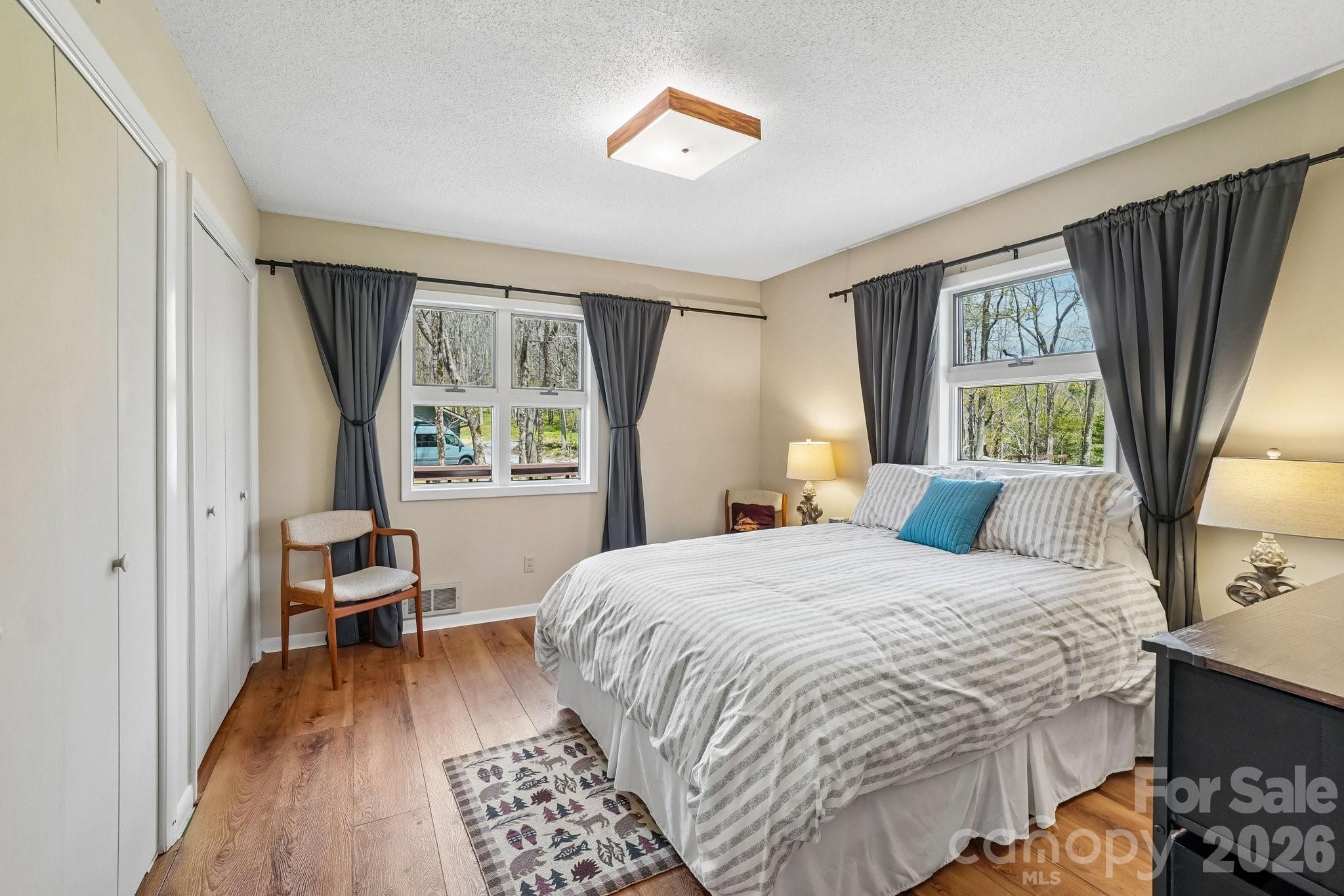 34 Wolfs Head Court — Mars Hill