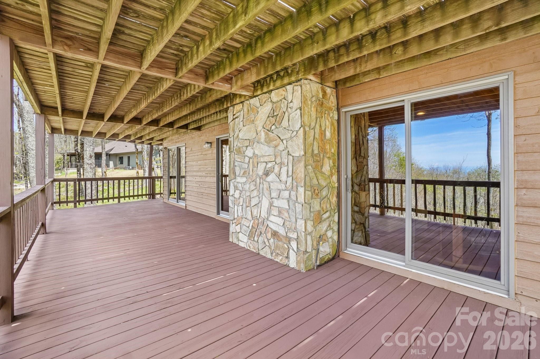34 Wolfs Head Court — Mars Hill