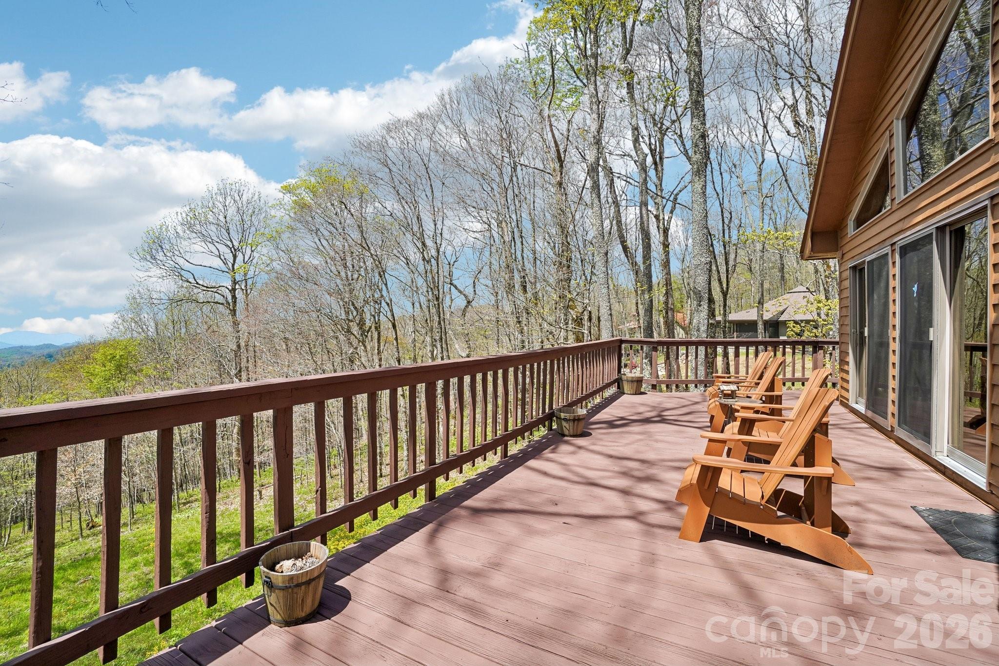 34 Wolfs Head Court — Mars Hill