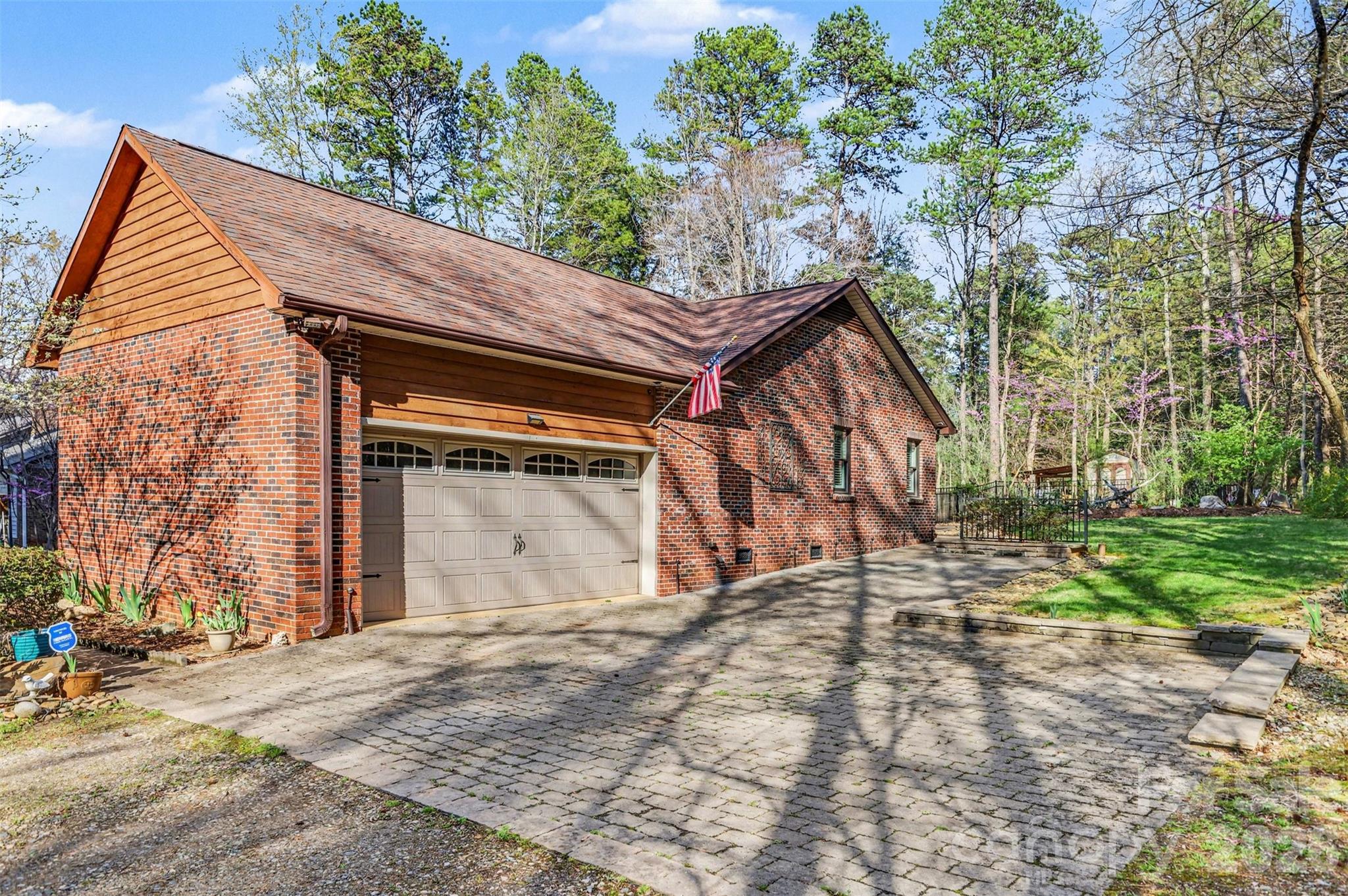 2199 Coddle Creek Highway — Mooresville