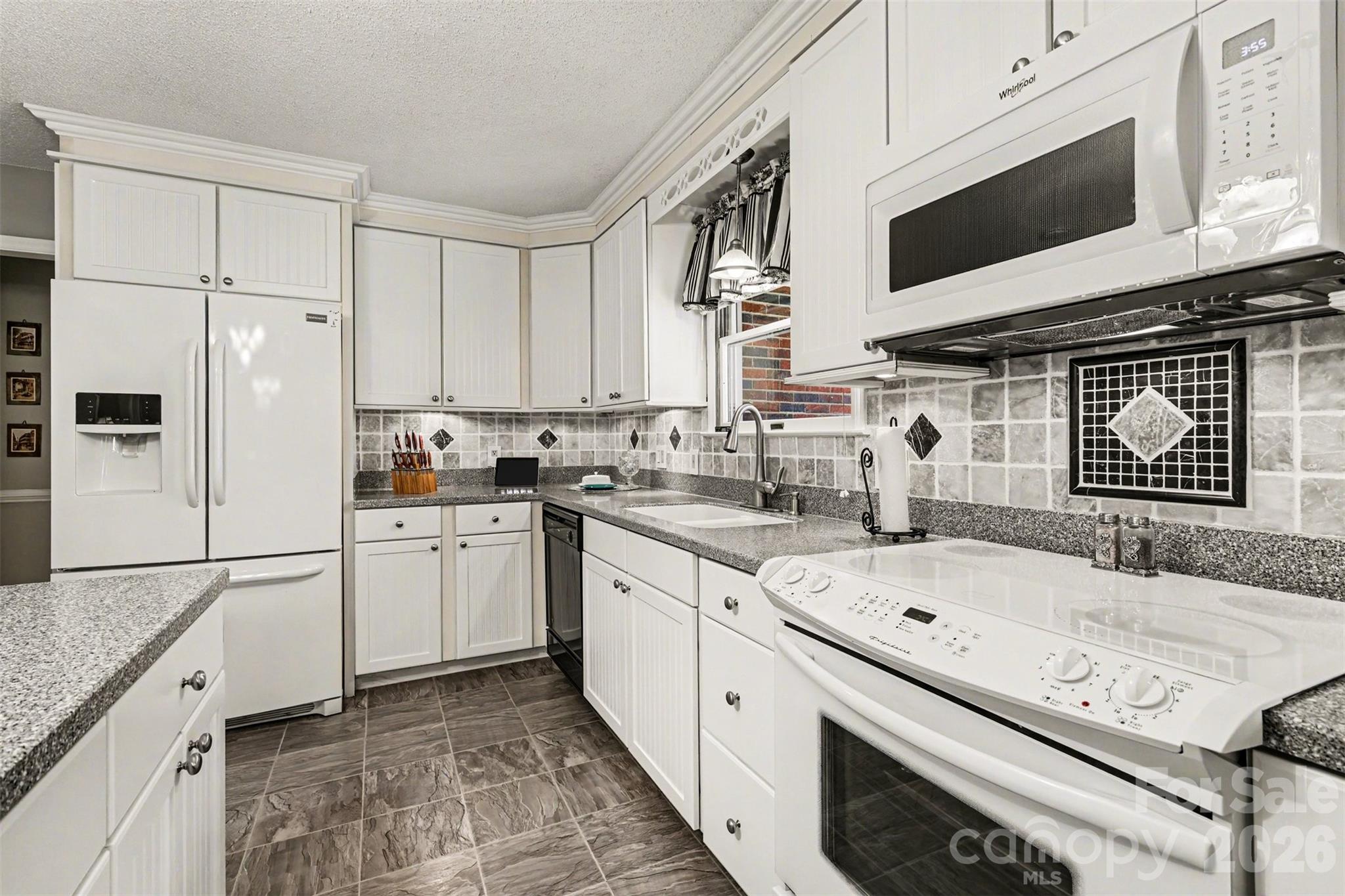 2199 Coddle Creek Highway — Mooresville