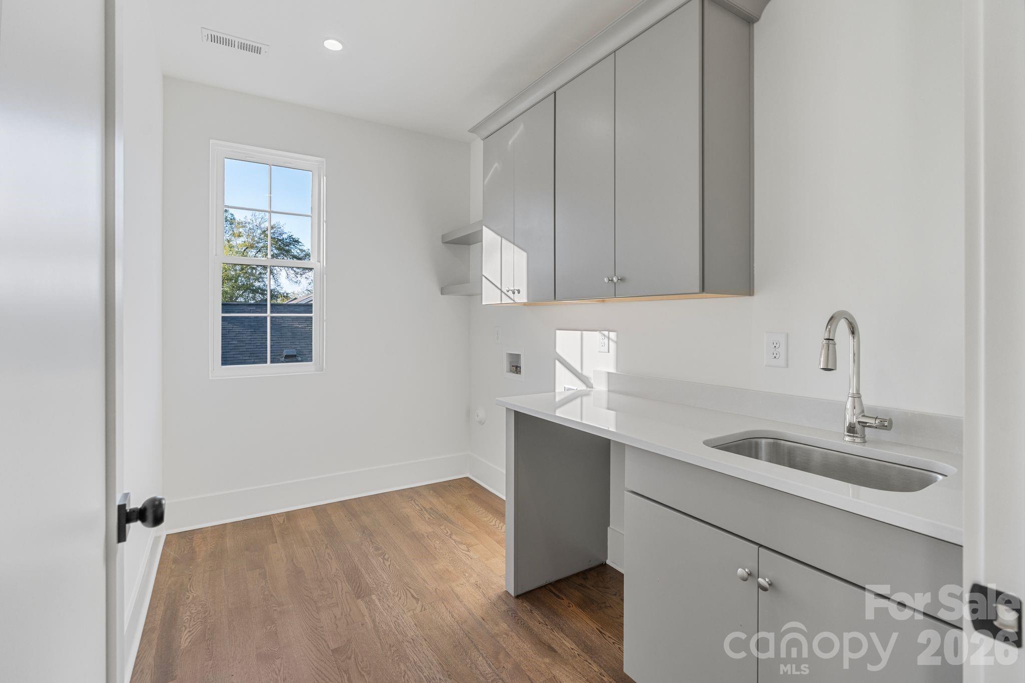 417 Plymouth Avenue — Charlotte