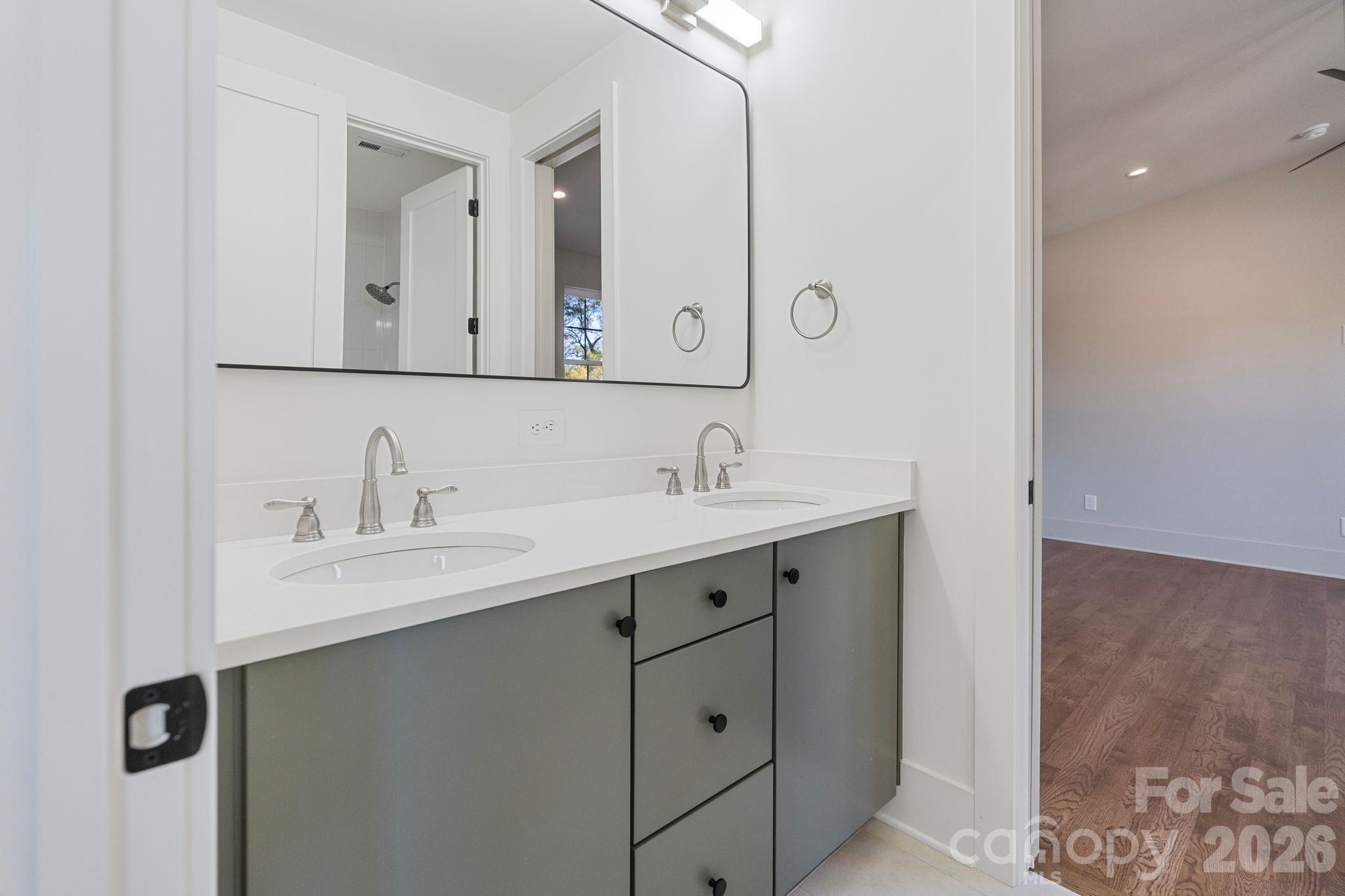 417 Plymouth Avenue — Charlotte