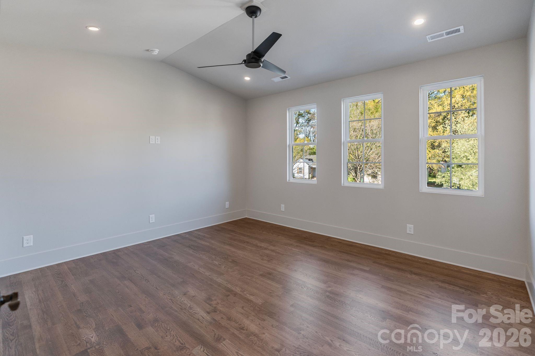 417 Plymouth Avenue — Charlotte