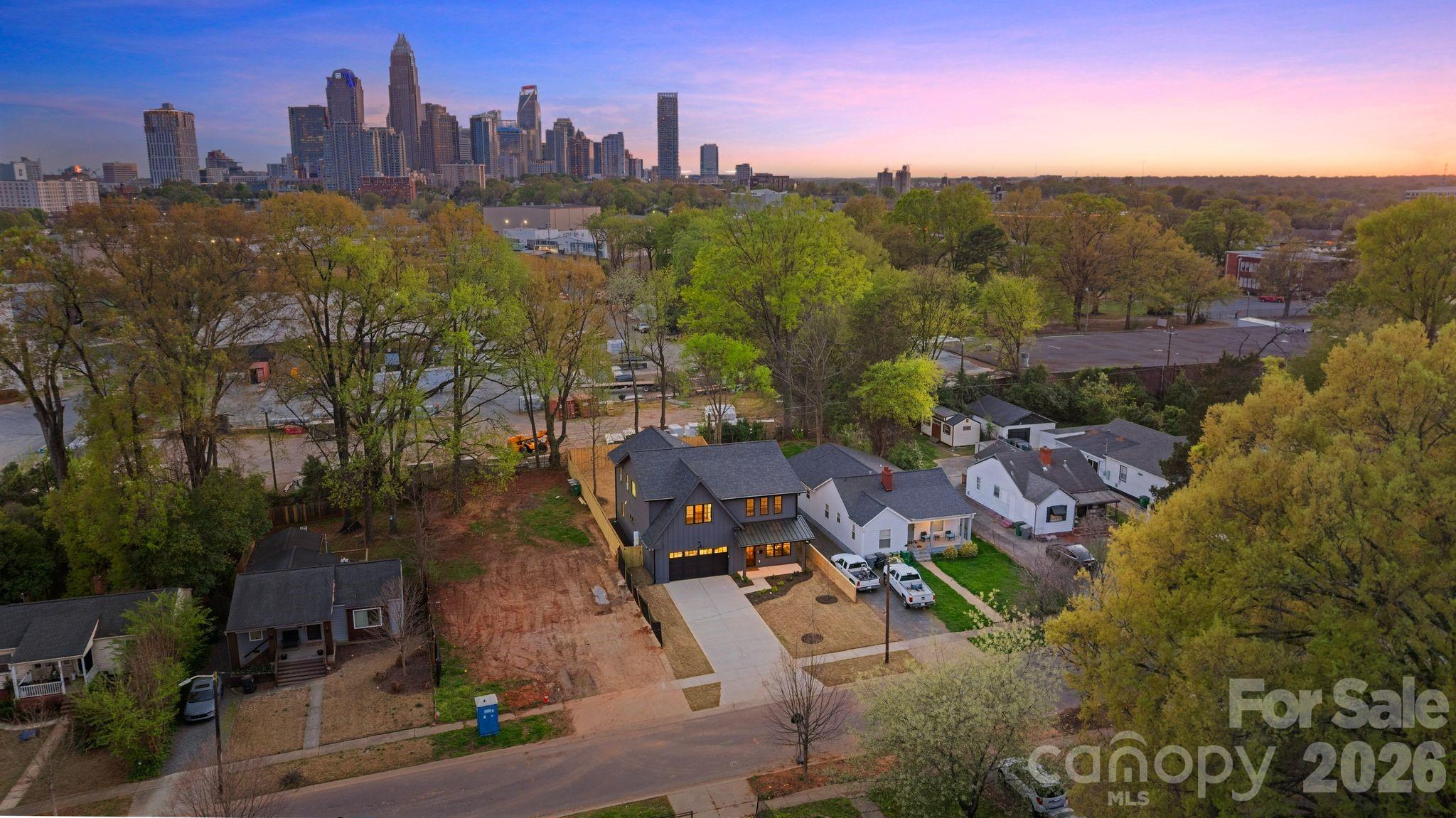 417 Plymouth Avenue — Charlotte