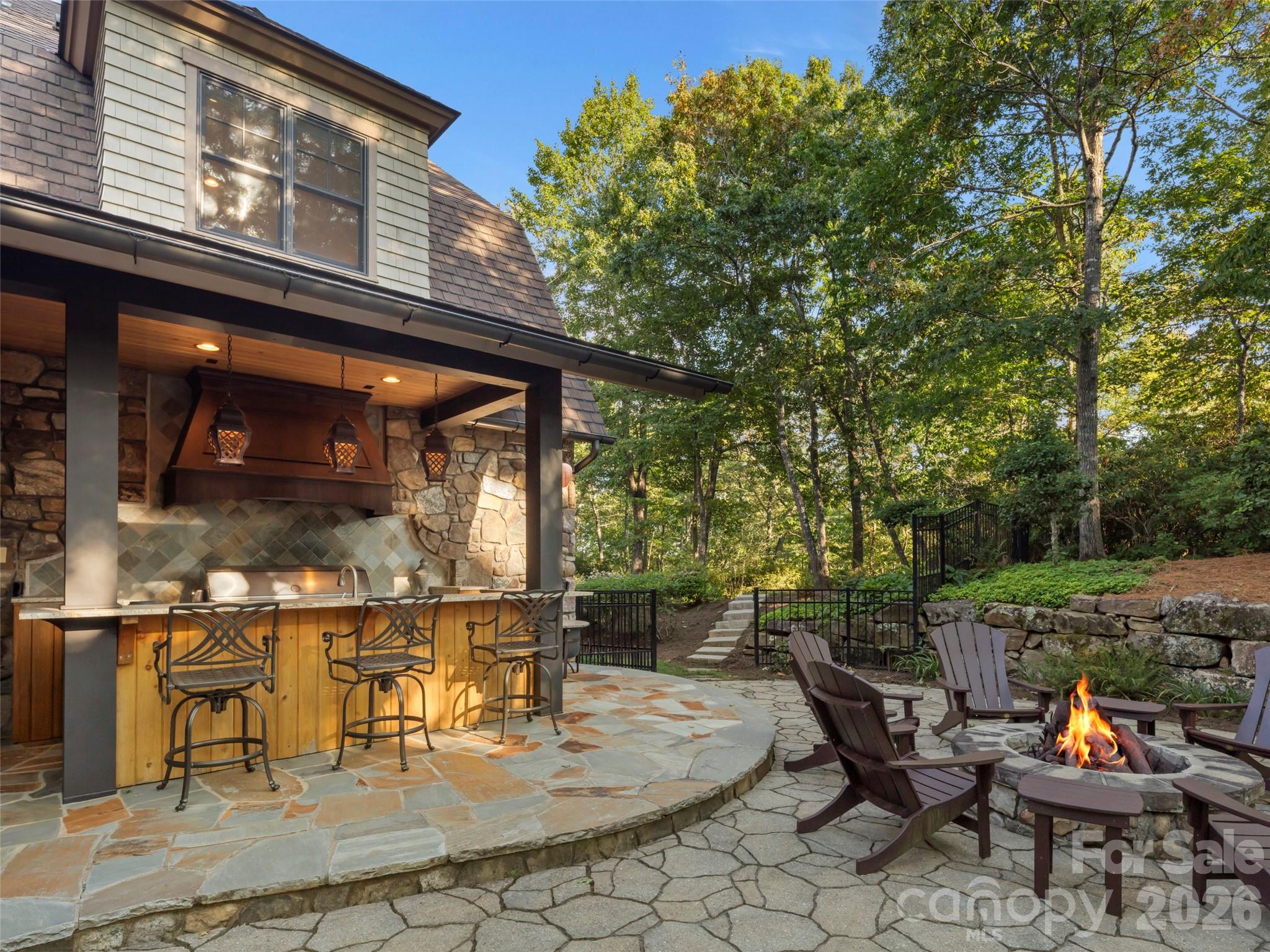1946 White Tree Trail — Arden