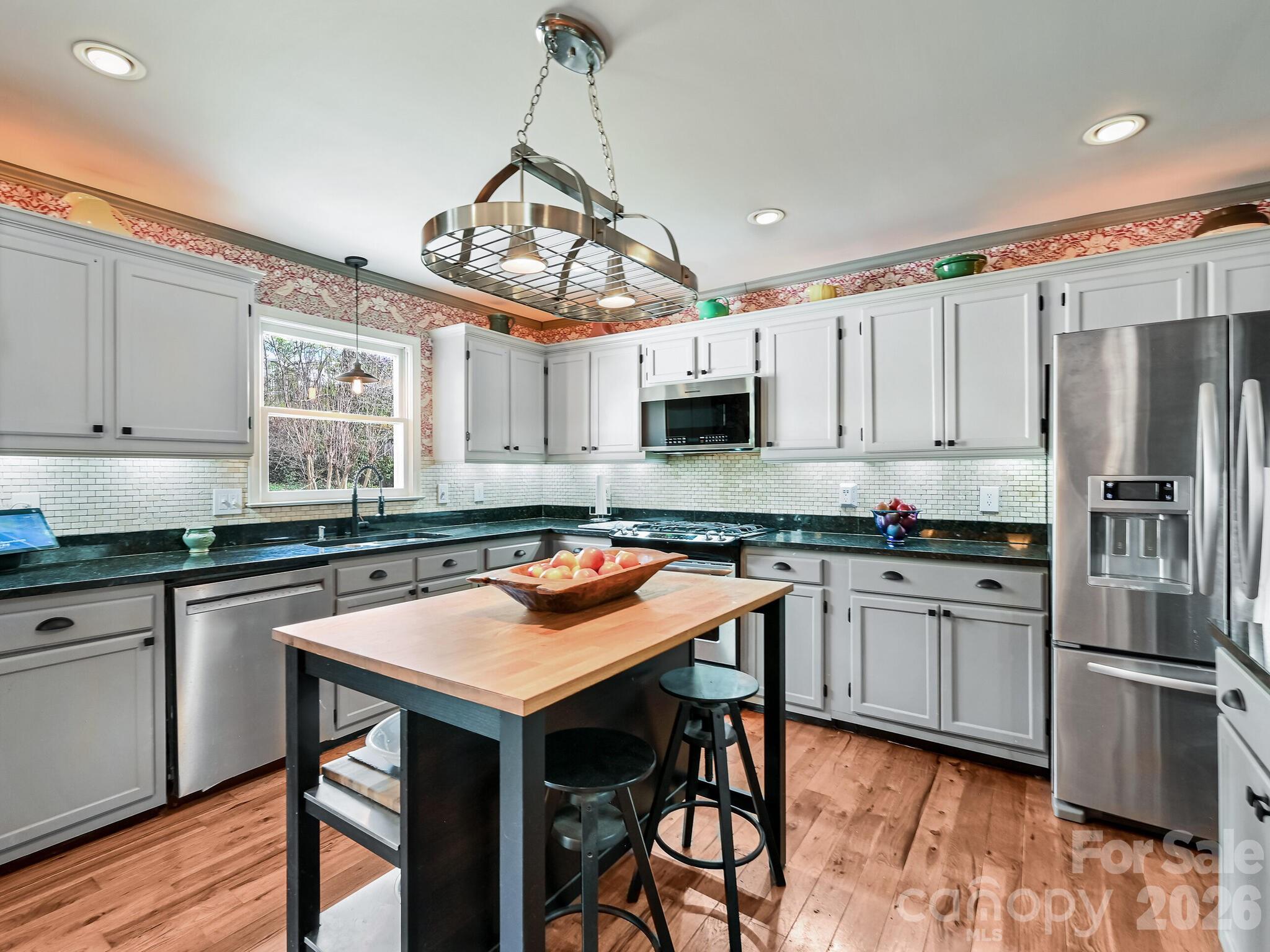 17 Marlwood Court #127 — Asheville