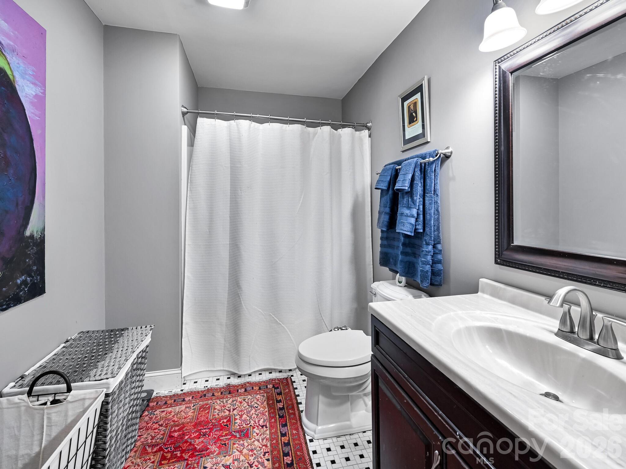 17 Marlwood Court #127 — Asheville