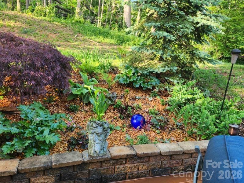 17 Marlwood Court #127 — Asheville
