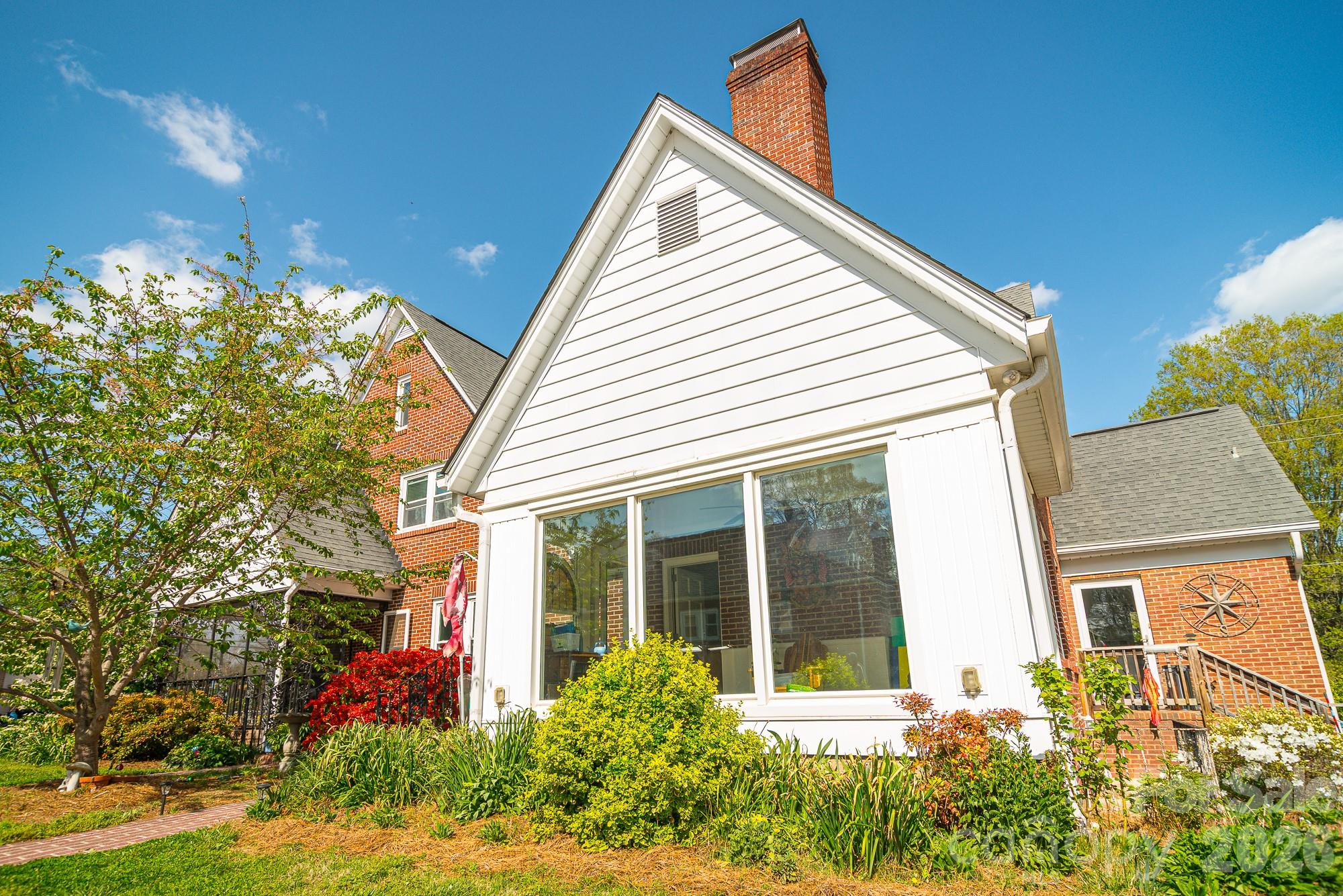 610 E Main Street — Cherryville