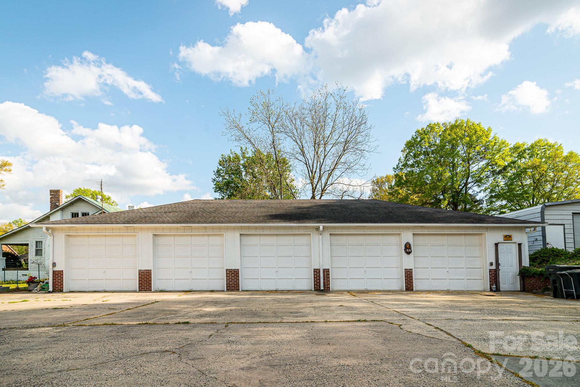 610 E Main Street — Cherryville