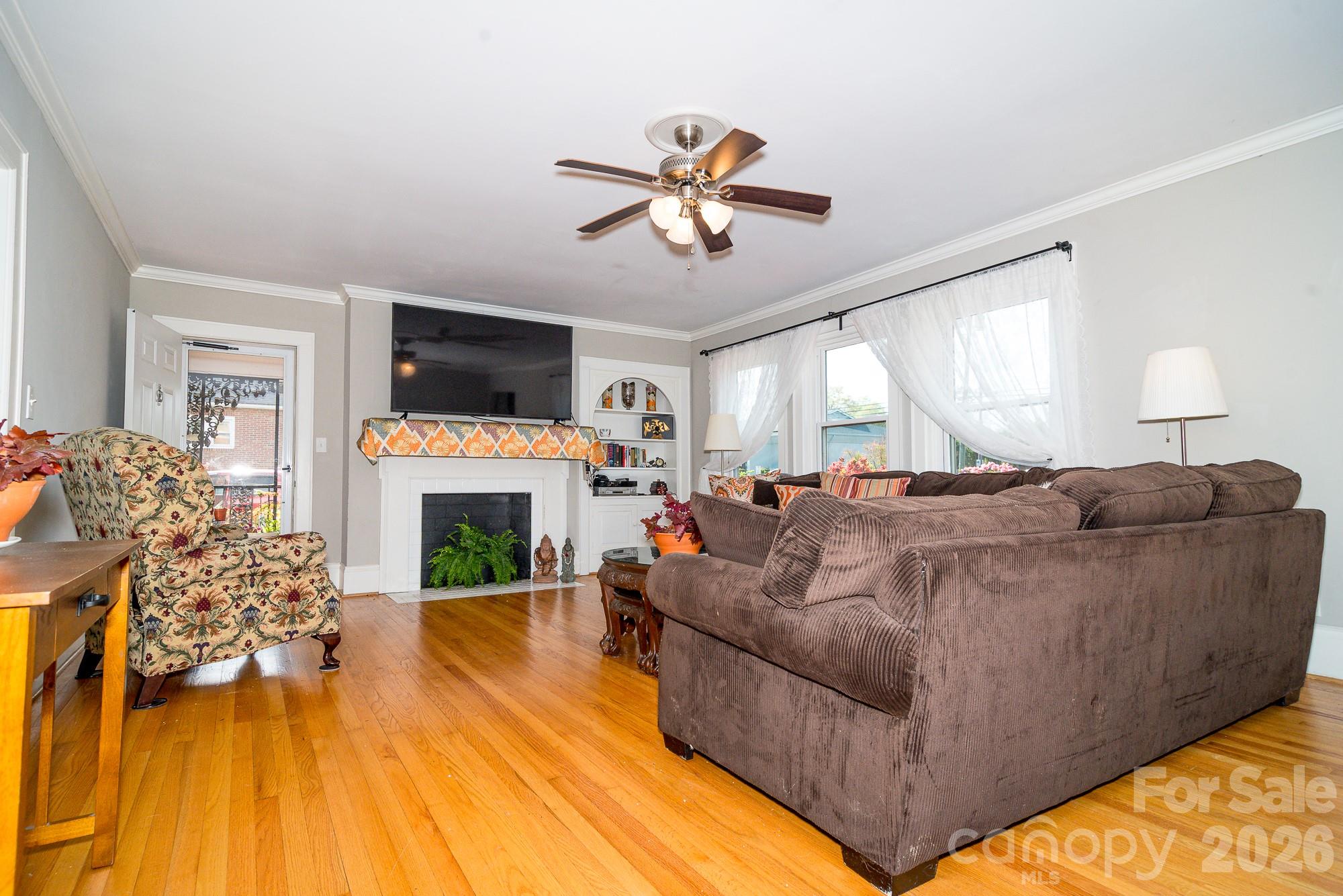 610 E Main Street — Cherryville