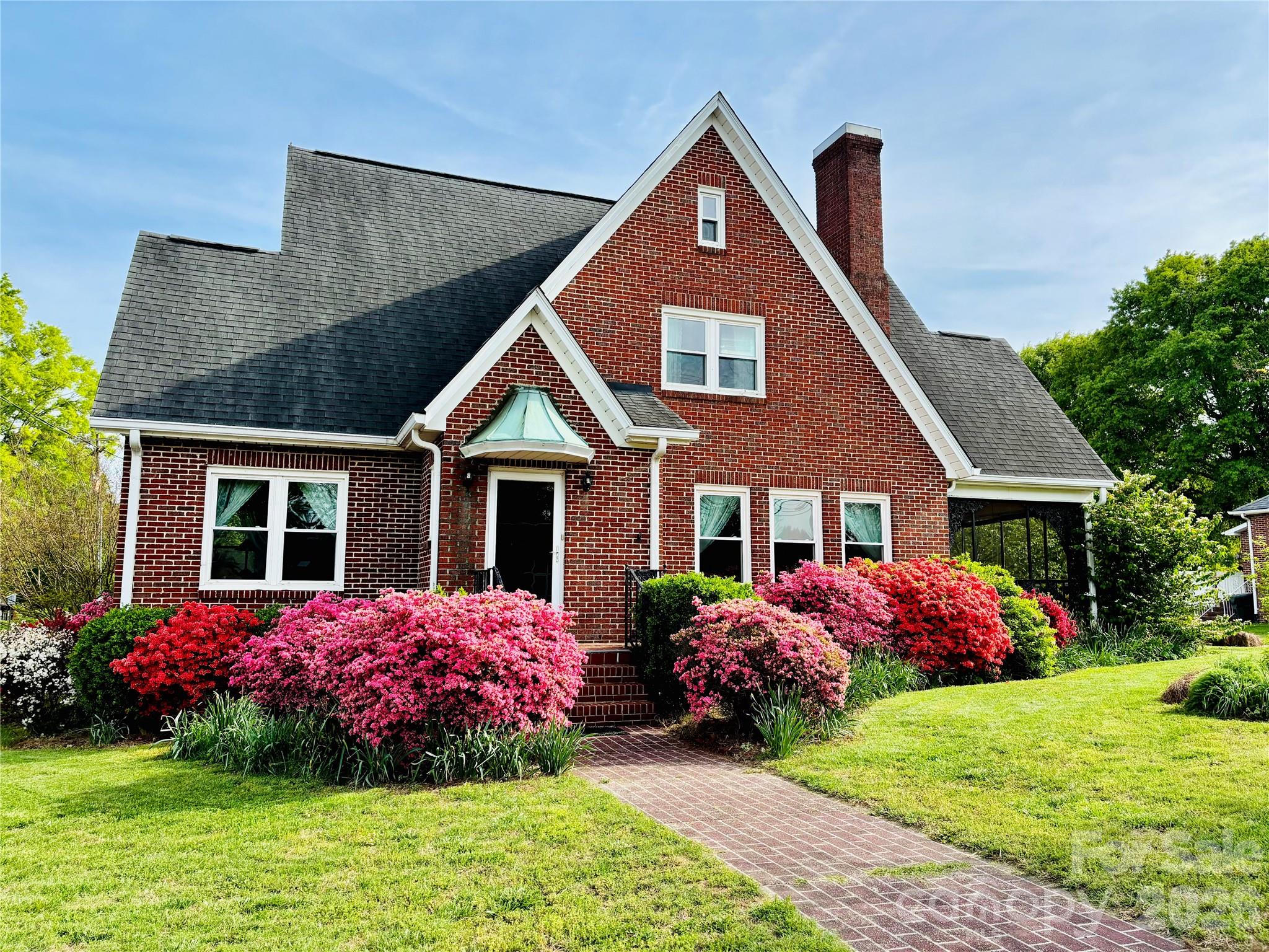 610 E Main Street — Cherryville