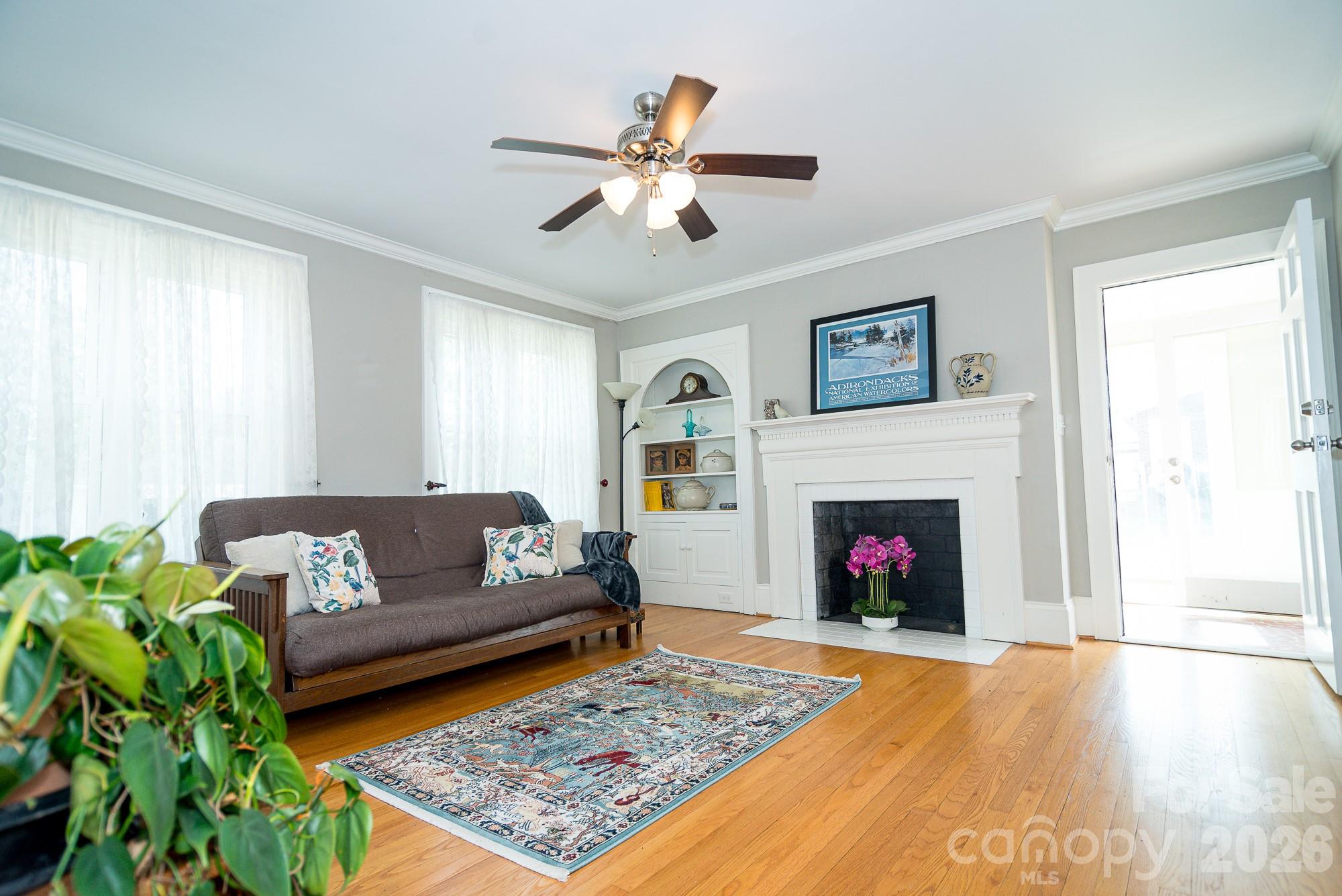 610 E Main Street — Cherryville