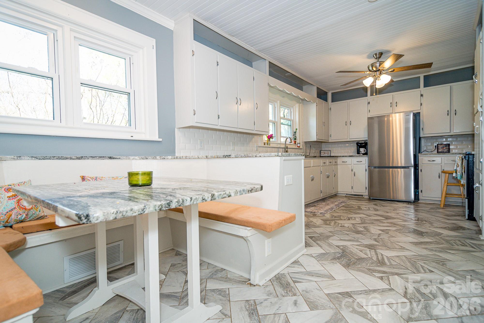 610 E Main Street — Cherryville