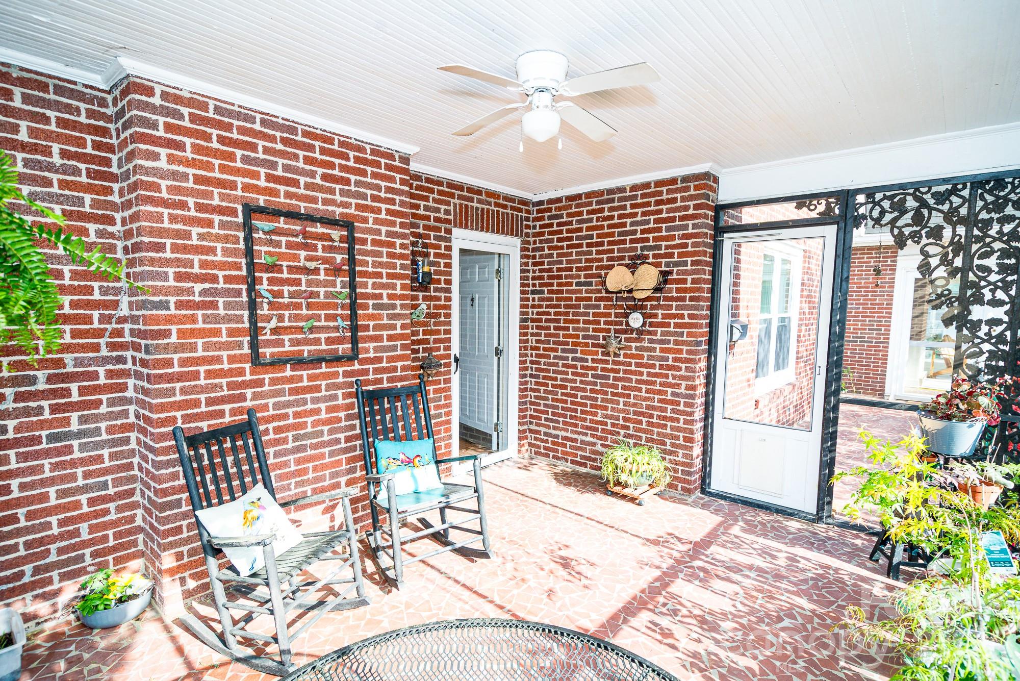 610 E Main Street — Cherryville
