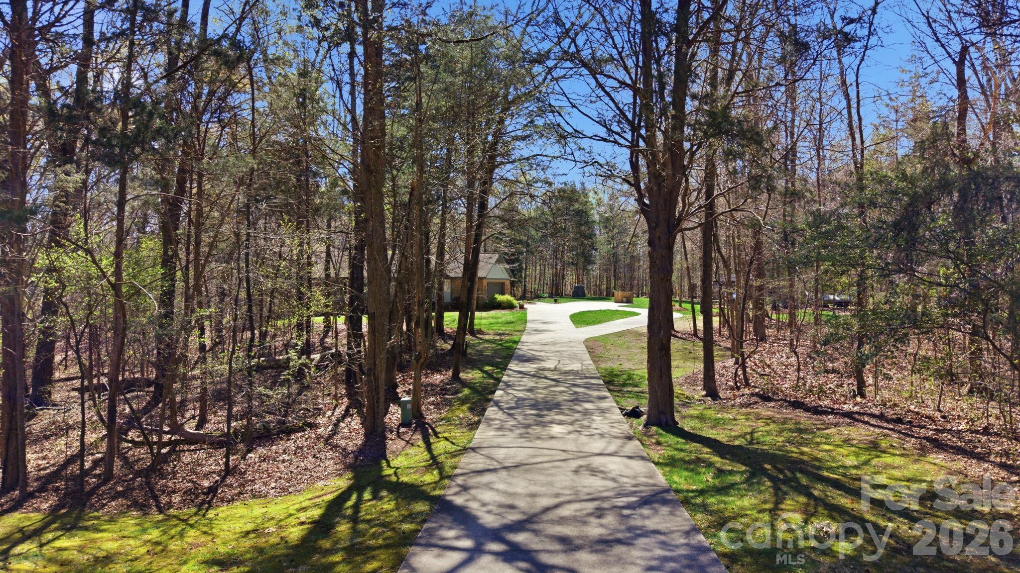208 Falcon Drive — Concord
