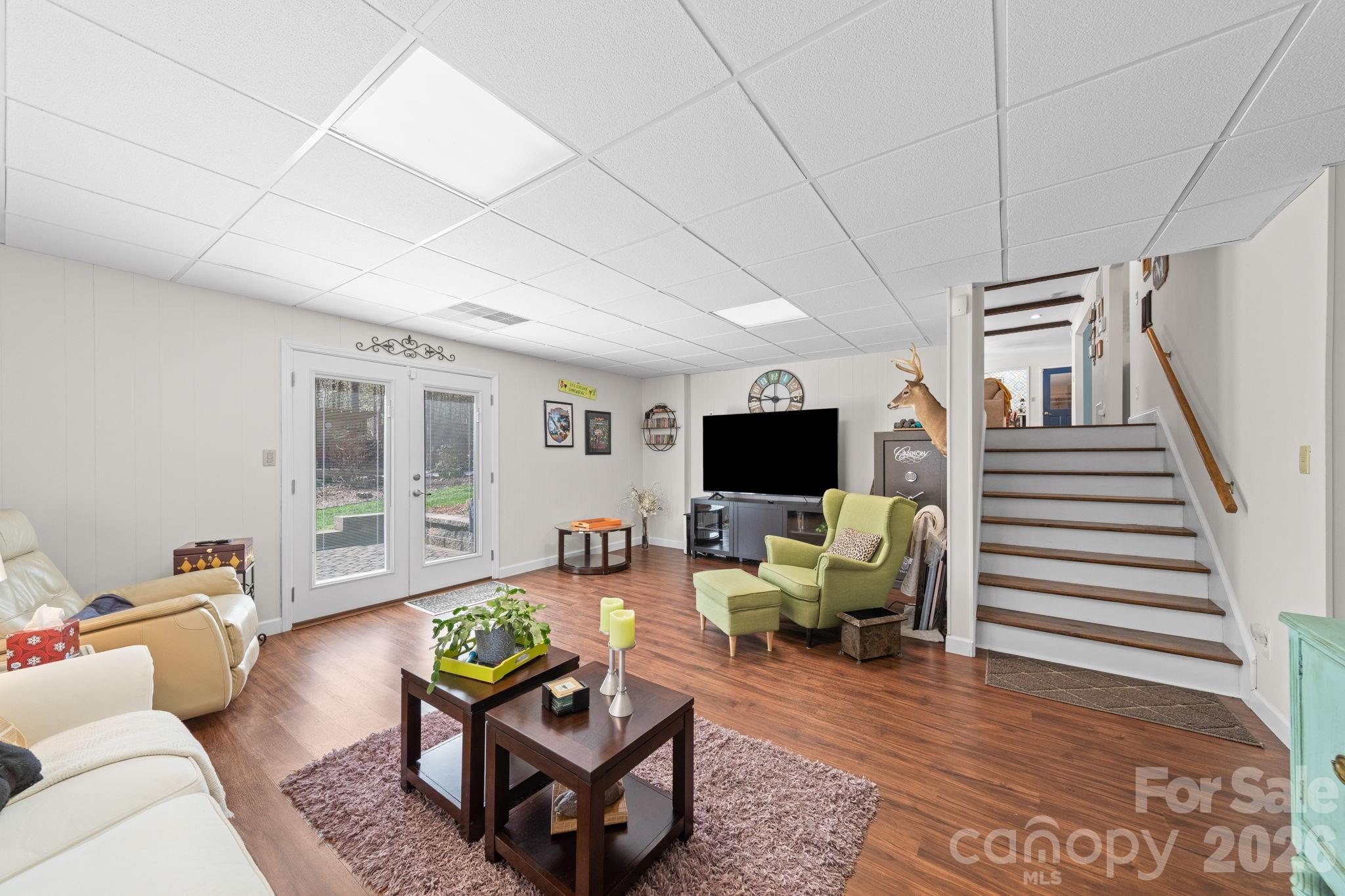208 Falcon Drive — Concord