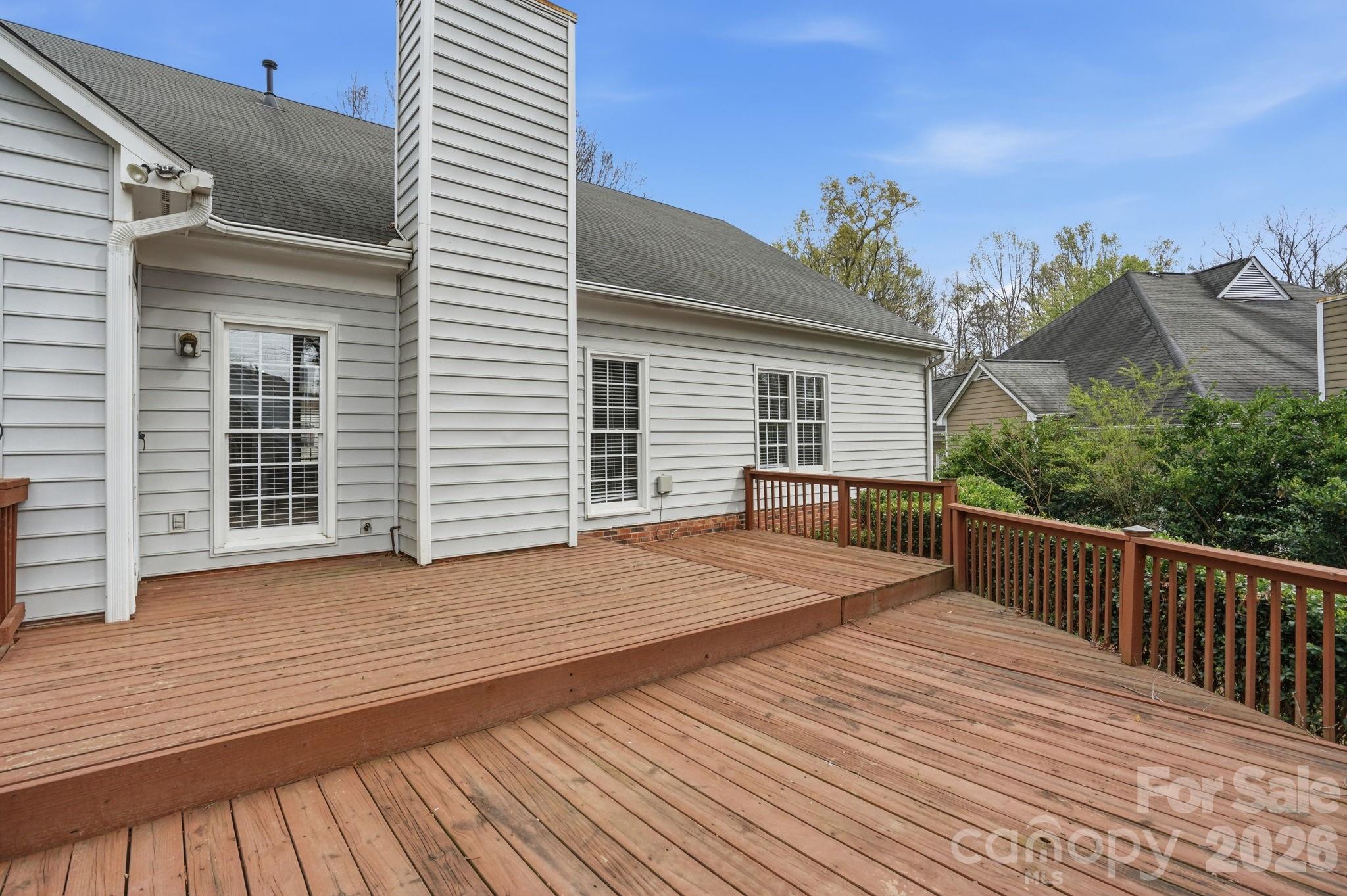 15733 Berryfield Street — Huntersville
