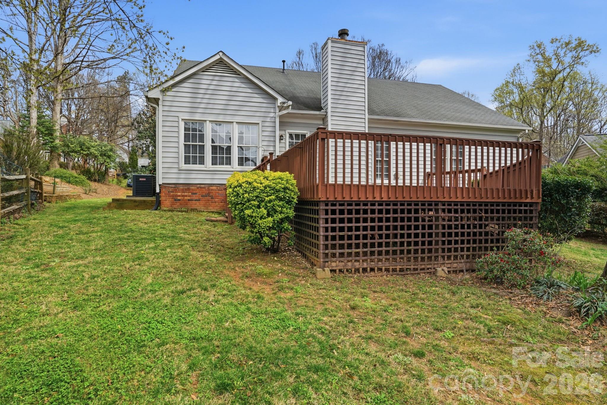 15733 Berryfield Street — Huntersville