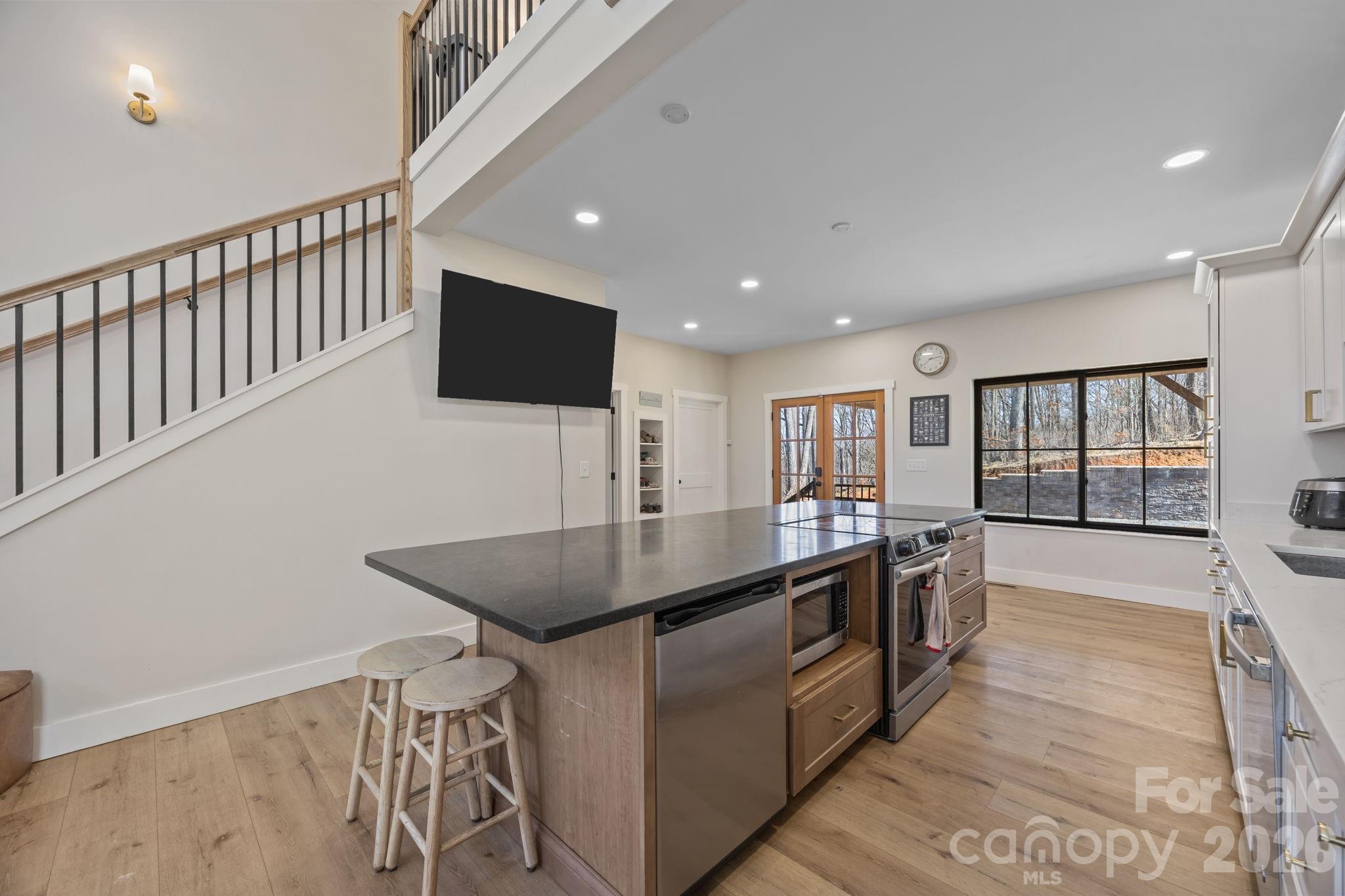 215 Ridgeway Road — Candler