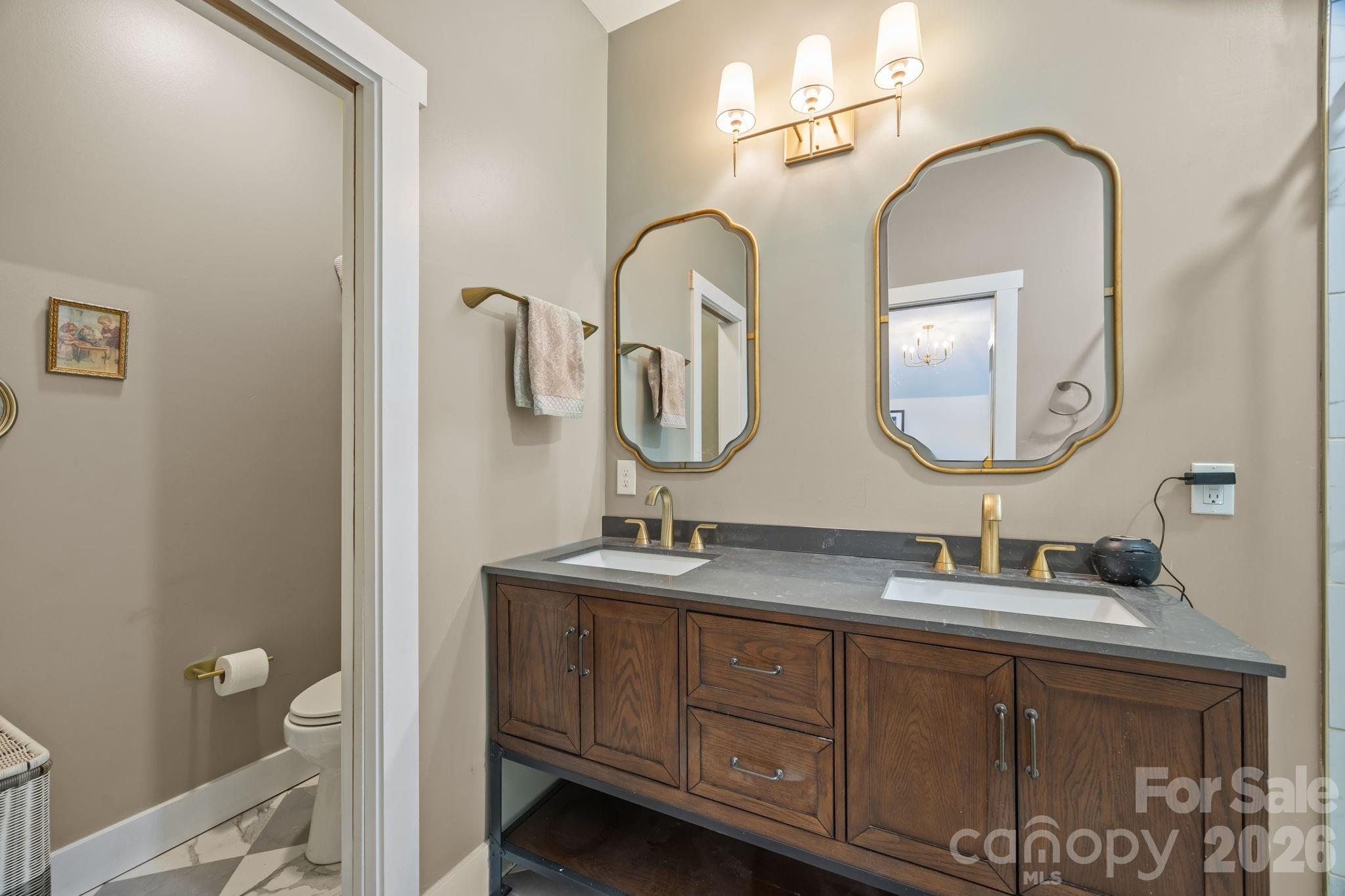 215 Ridgeway Road — Candler