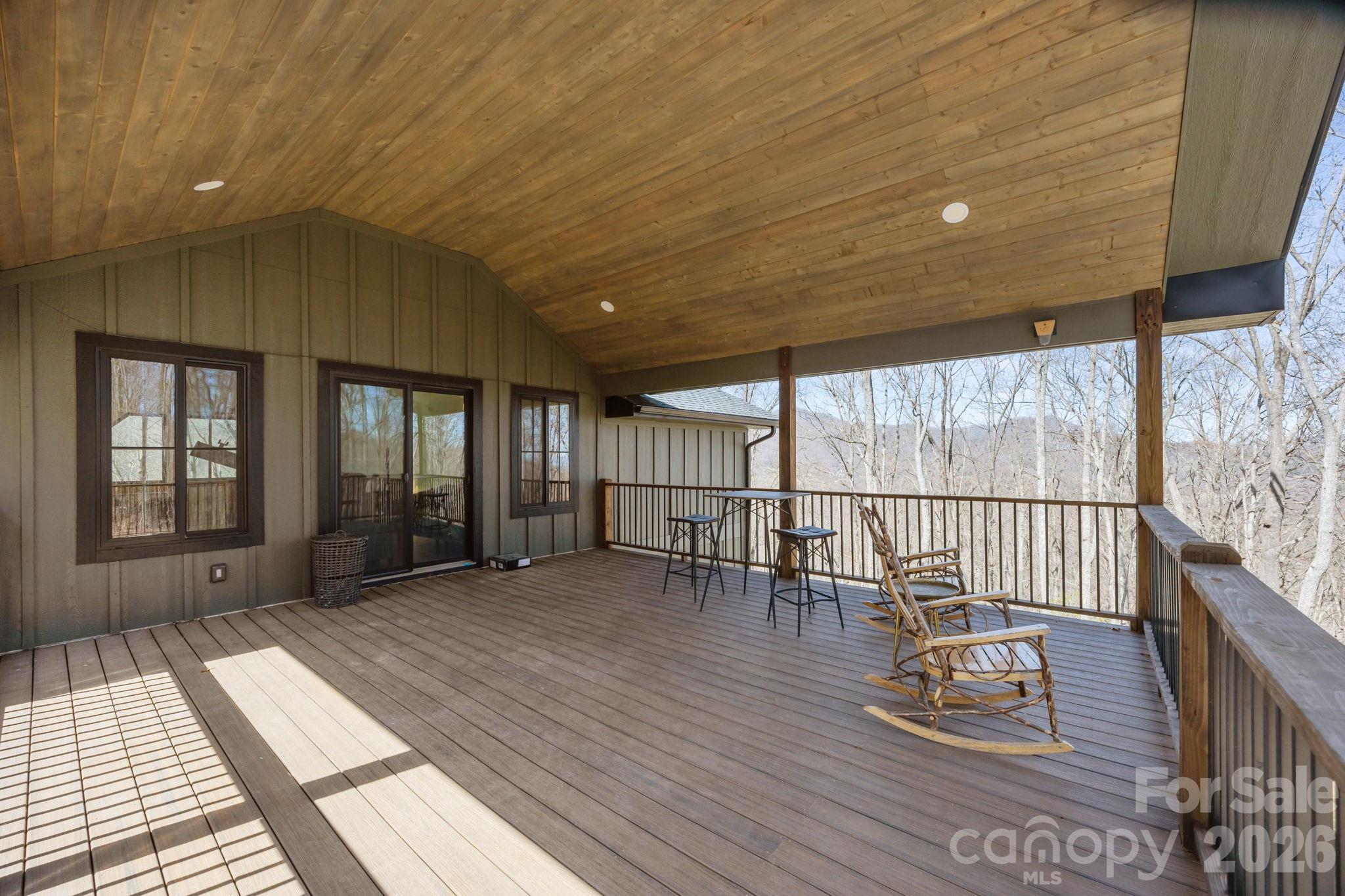 215 Ridgeway Road — Candler