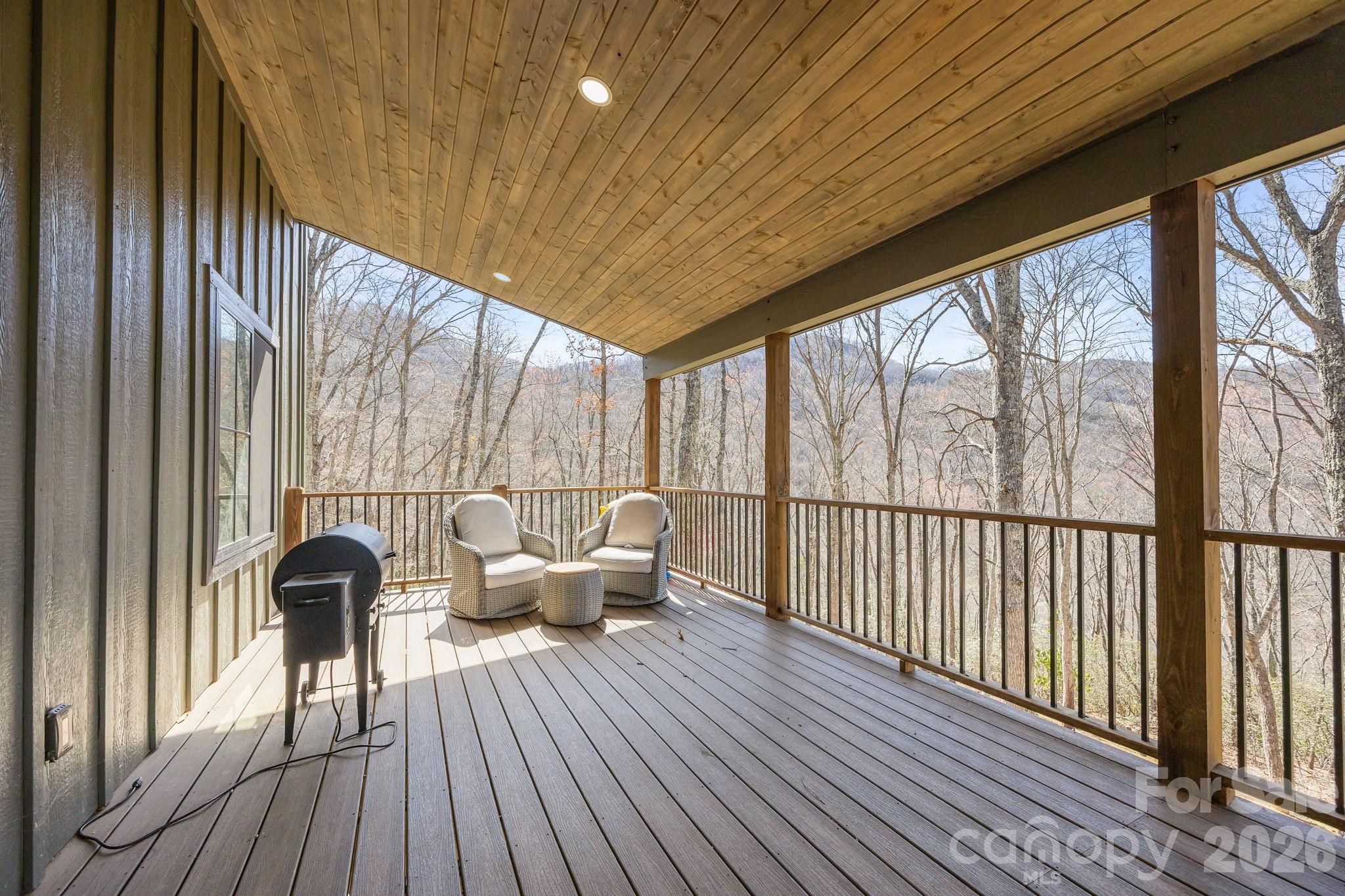 215 Ridgeway Road — Candler