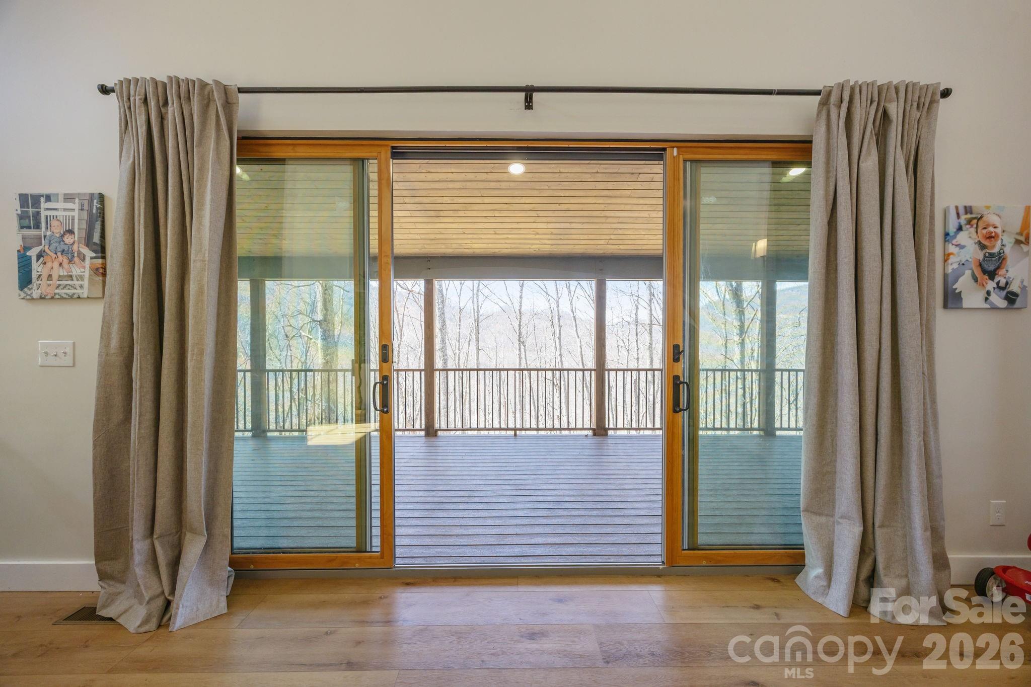 215 Ridgeway Road — Candler