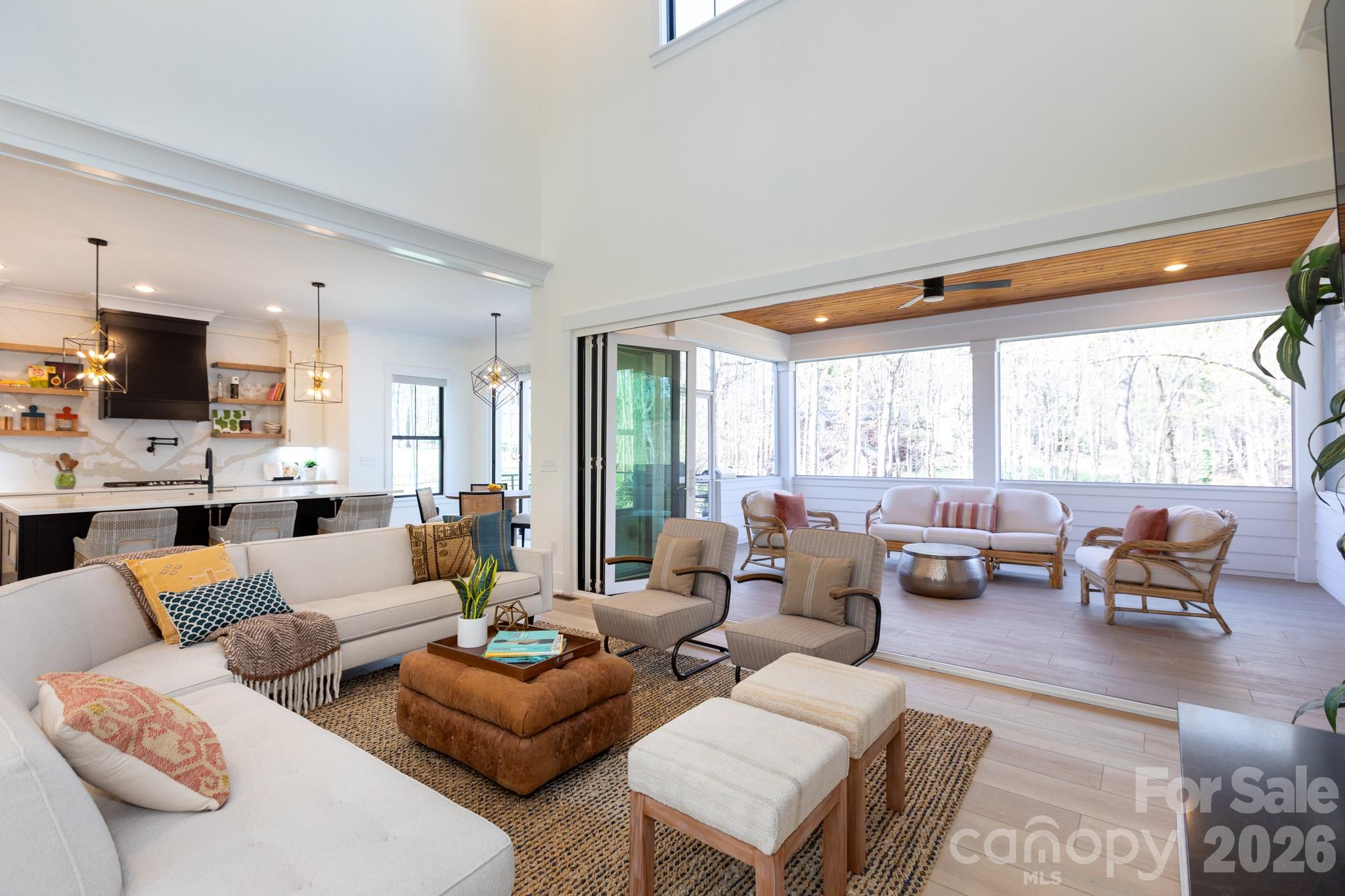 124 Direct Drive — Mooresville