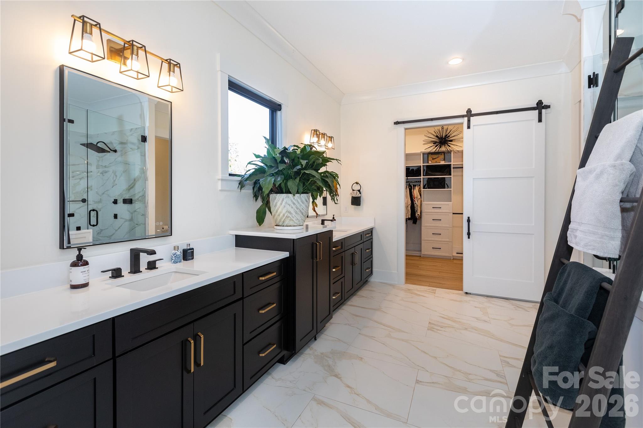124 Direct Drive — Mooresville