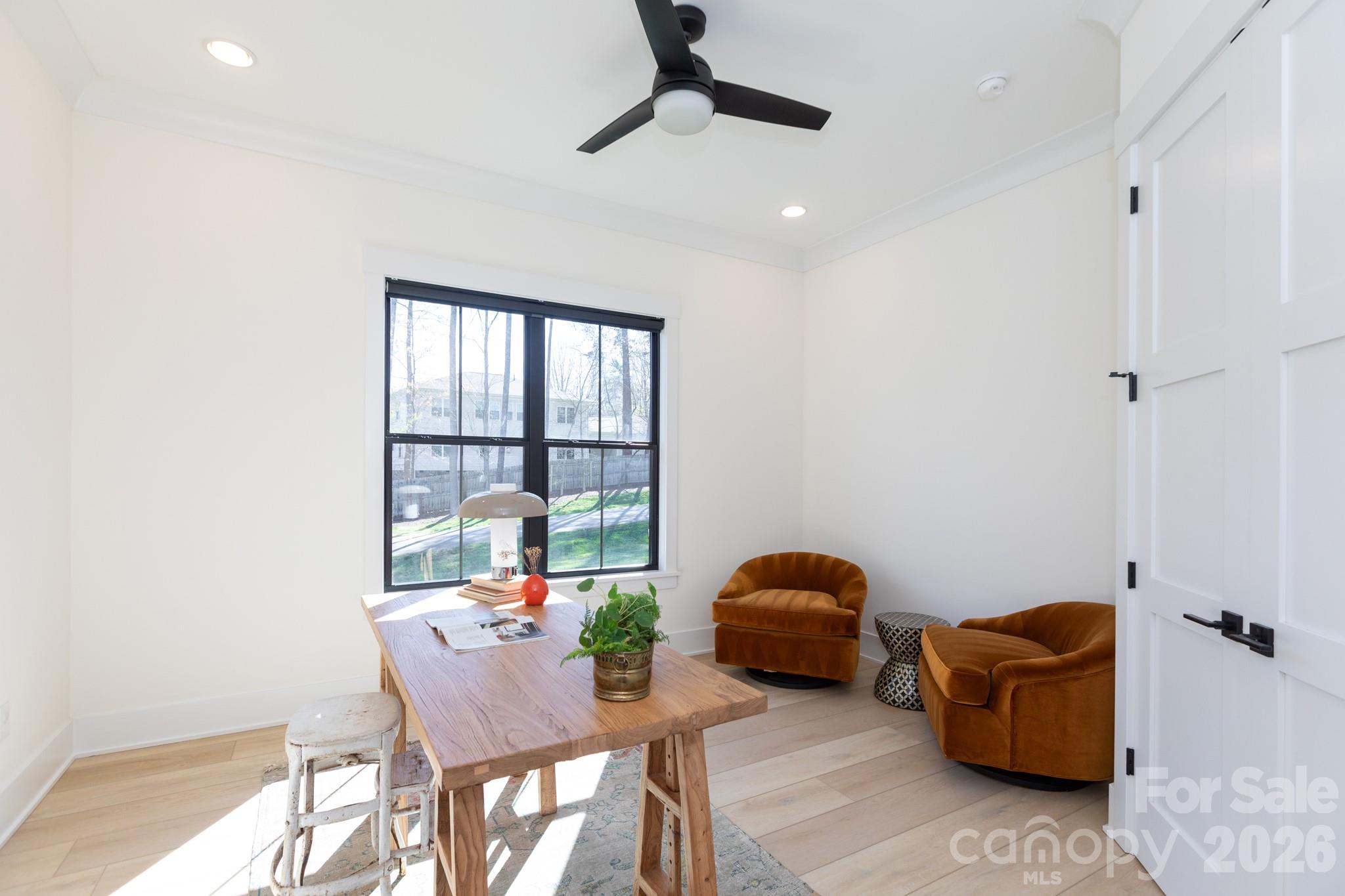 124 Direct Drive — Mooresville