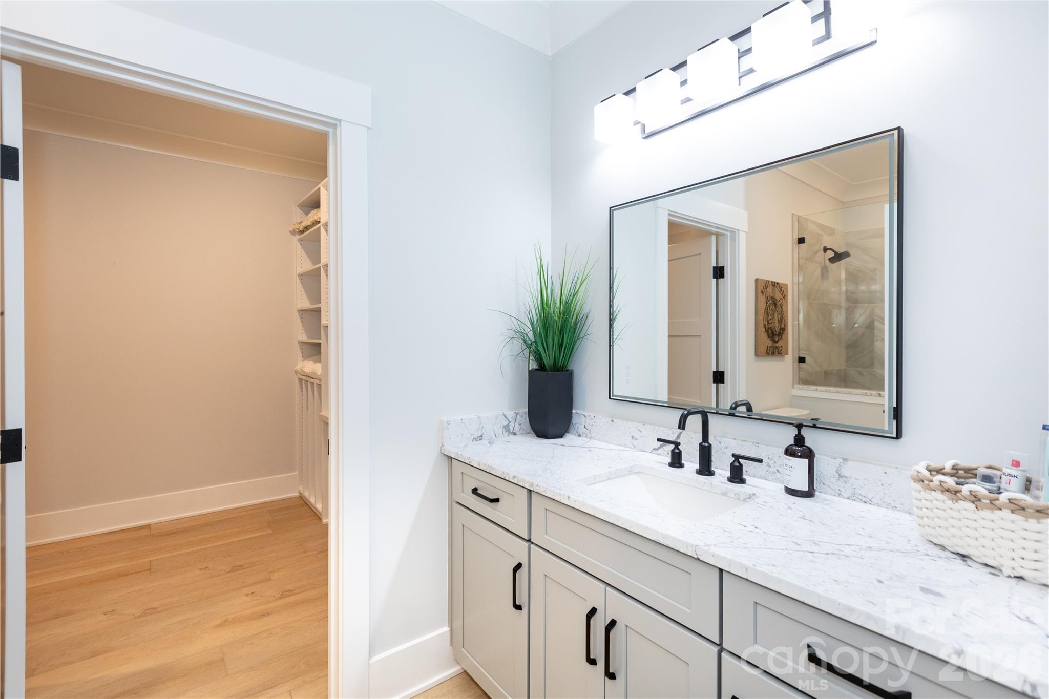 124 Direct Drive — Mooresville