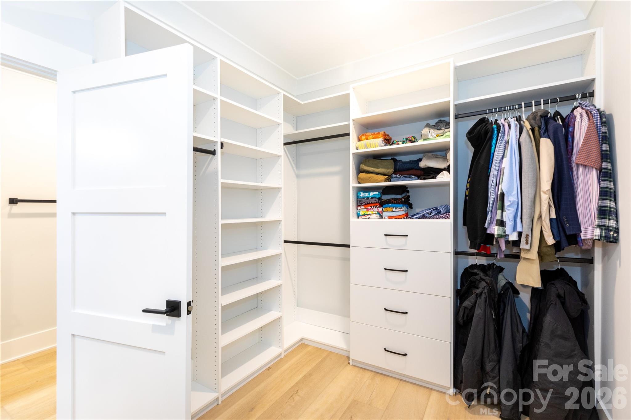 124 Direct Drive — Mooresville