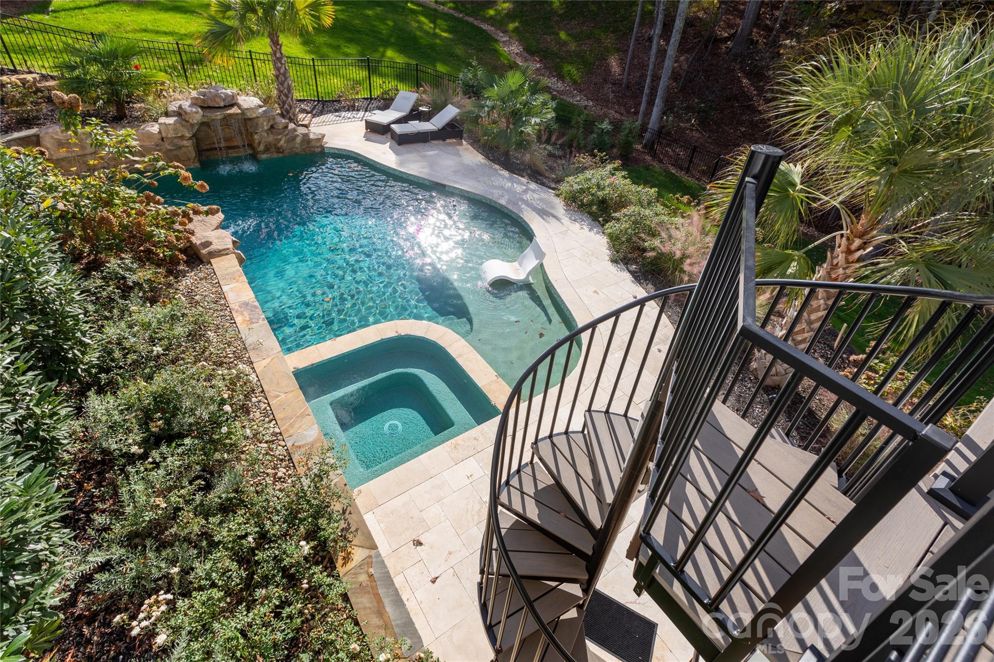 124 Direct Drive — Mooresville